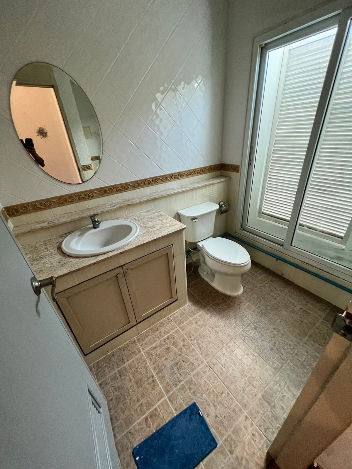 ให้เช่าทาวน์โฮมแจ้งวัฒนะ เมืองทอง : ทาวน์โฮม ซอยติวานนท์-ปากเกร็ด22 มีเฟอร์ 3ห้องนอน 2ห้องน้ำ