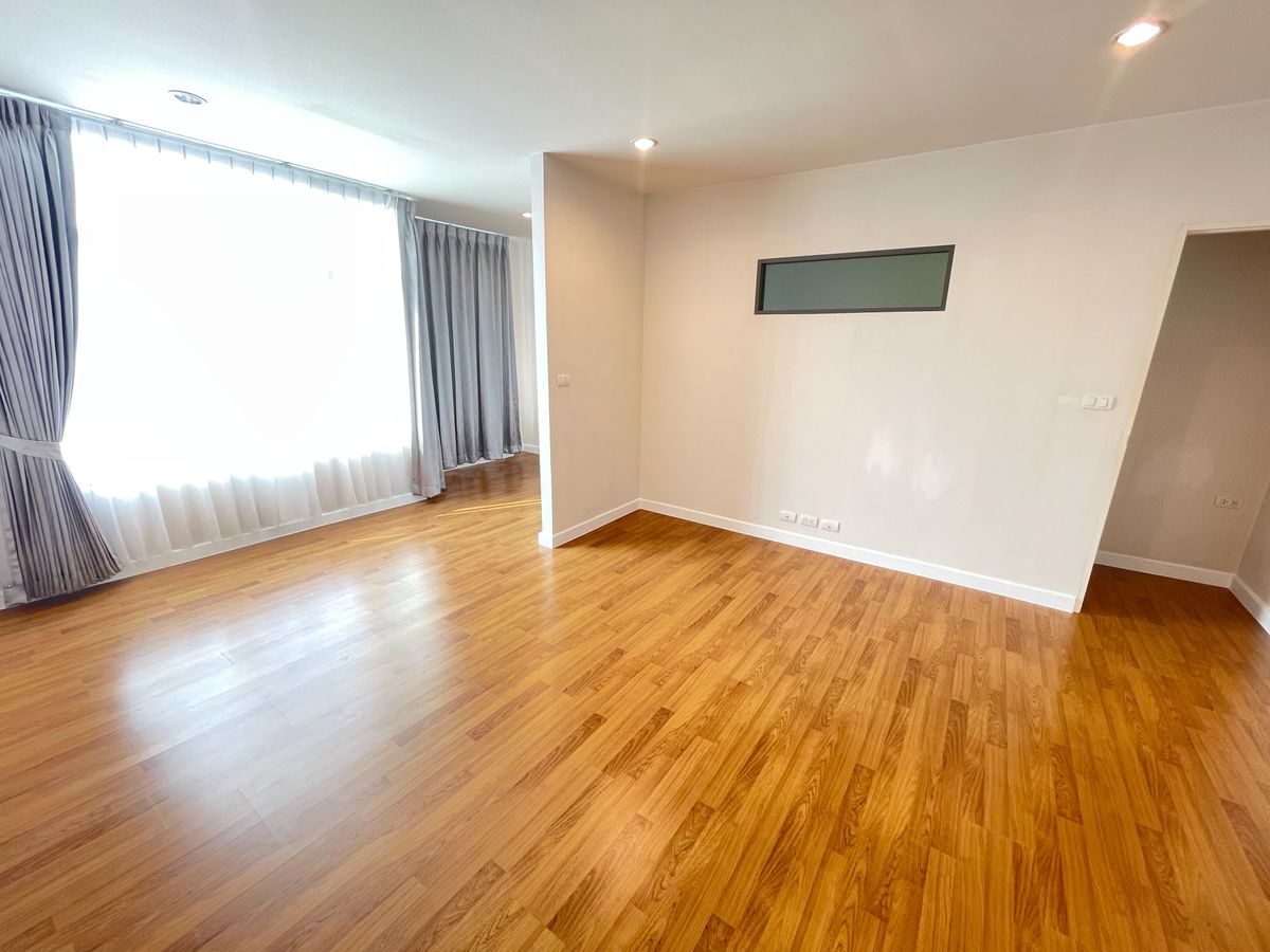 ขายทาวน์โฮมพัฒนาการ ศรีนครินทร์ : เดอะ เมทโทร พัฒนาการ - ศรีนครินทร์ / 3 ห้องนอน (ขาย), The Metro Pattanakarn - Srinakarin / 3 Bedrooms (FOR SALE) FON155