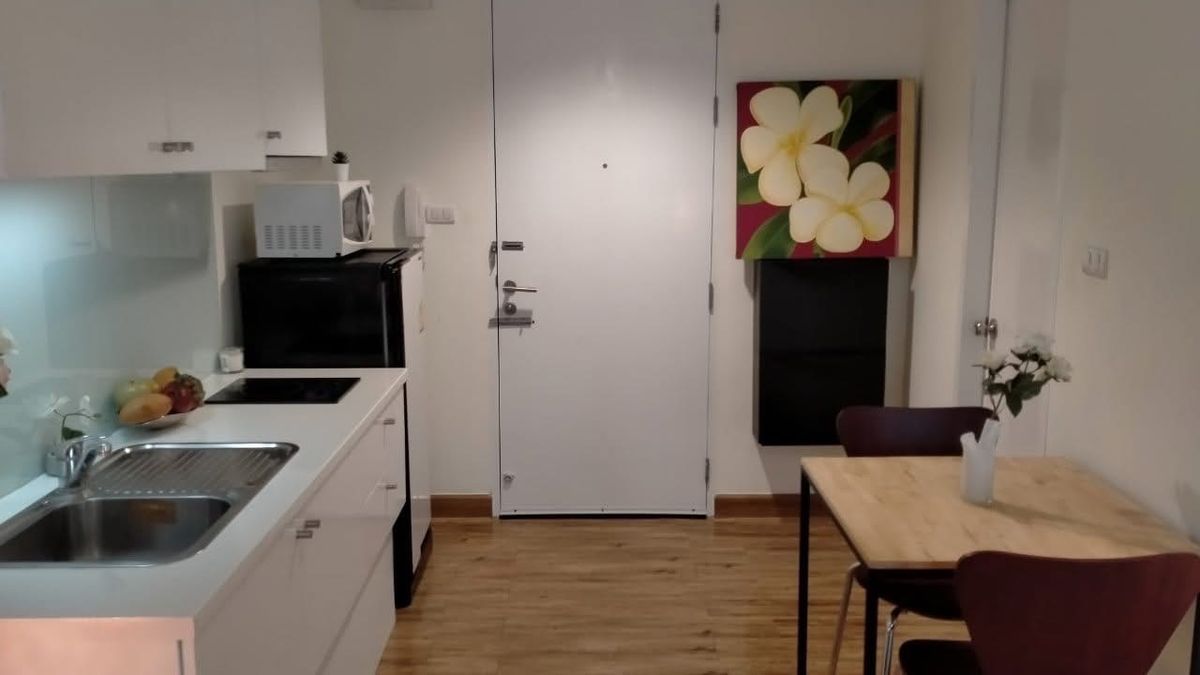 ขายคอนโดเลียบทางด่วนรามอินทรา : S-JWS105  ขายคอนโด เจ ดับบลิว บูเลอวาร์ด ศรีวรา, ชั้น 6 แต่งครบ 30 ตรม. 2,888,888 บาท 064-959-8900