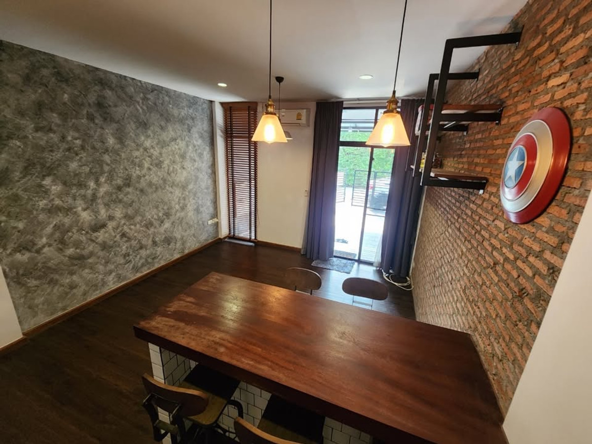 For RentTownhomeChaengwatana, Muangthong : Chaengwattana Zone with pet friendly This project is closest to the expressway in 2 minutes. 4-storey townhouse, 3 bedrooms, fully furnished, air-conditioned