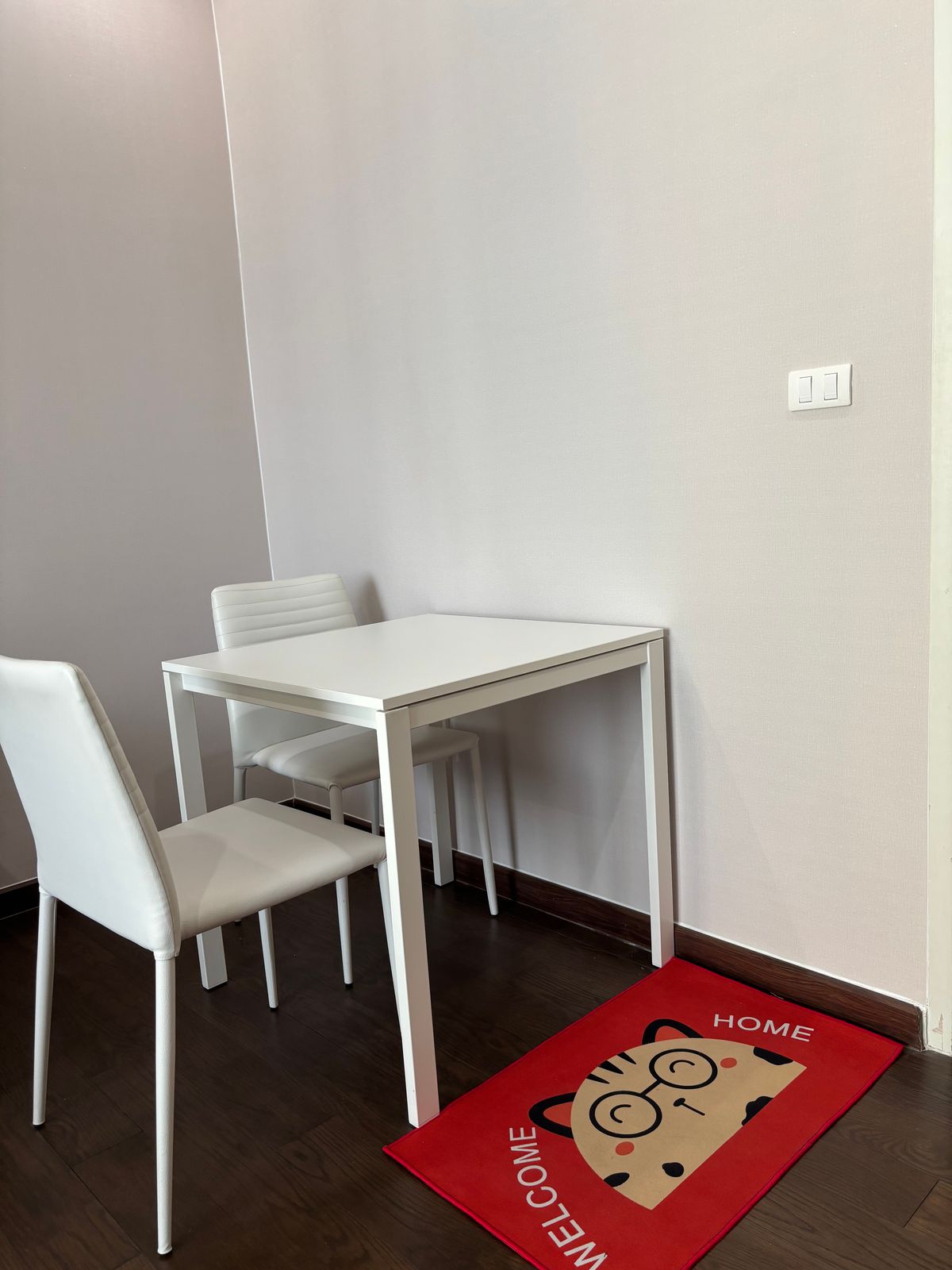 ให้เช่าคอนโดพระราม 9 เพชรบุรีตัดใหม่ RCA : 🔥ให้เช่าด่วน🔥 คิว อโศก  ติดรถไฟฟ้าใต้ดิน-mrt-สถานีเพชรบุรี เฟอร์ครบพร้อมเข้าอยู่