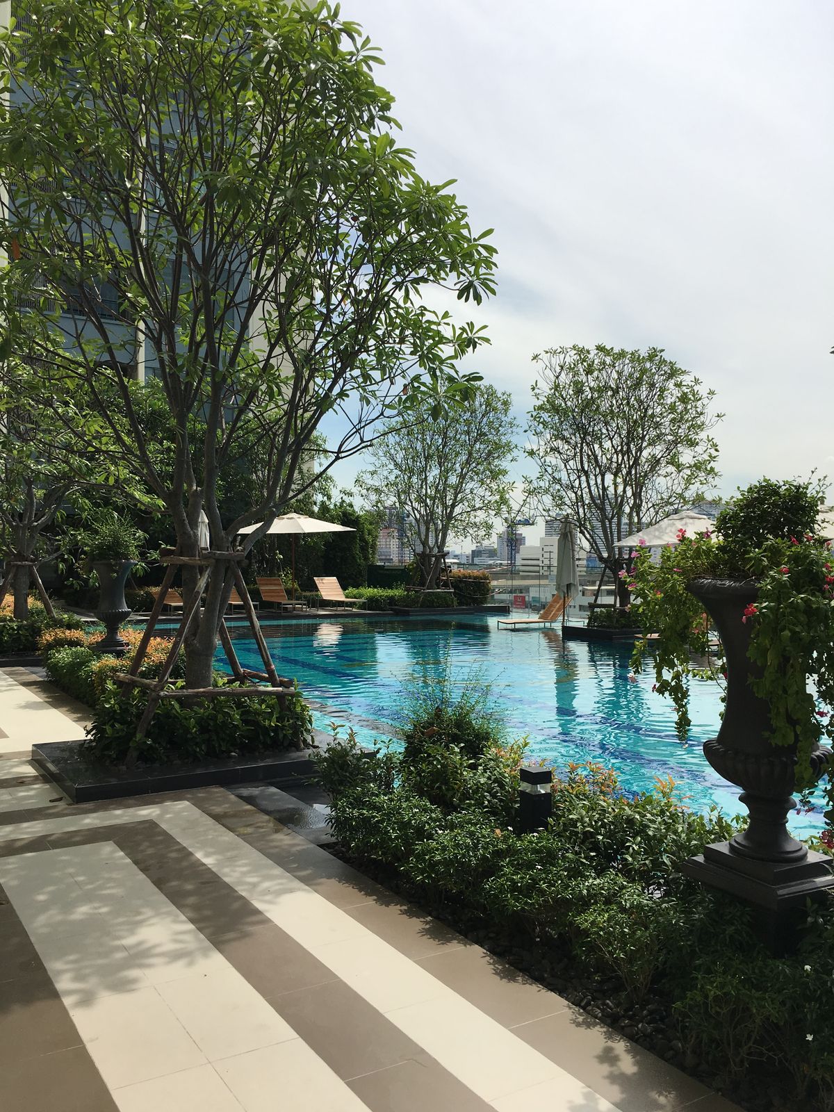 ให้เช่าคอนโดพระราม 9 เพชรบุรีตัดใหม่ RCA : 🔥ให้เช่าด่วน🔥 คิว อโศก  ติดรถไฟฟ้าใต้ดิน-mrt-สถานีเพชรบุรี เฟอร์ครบพร้อมเข้าอยู่