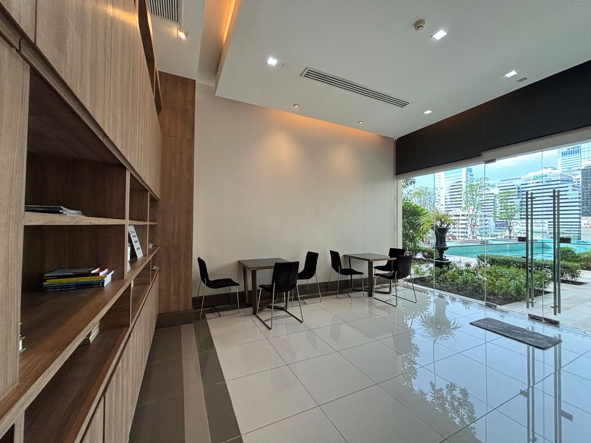 ให้เช่าคอนโดพระราม 9 เพชรบุรีตัดใหม่ RCA : 🔥ให้เช่าด่วน🔥 คิว อโศก  ติดรถไฟฟ้าใต้ดิน-mrt-สถานีเพชรบุรี เฟอร์ครบพร้อมเข้าอยู่