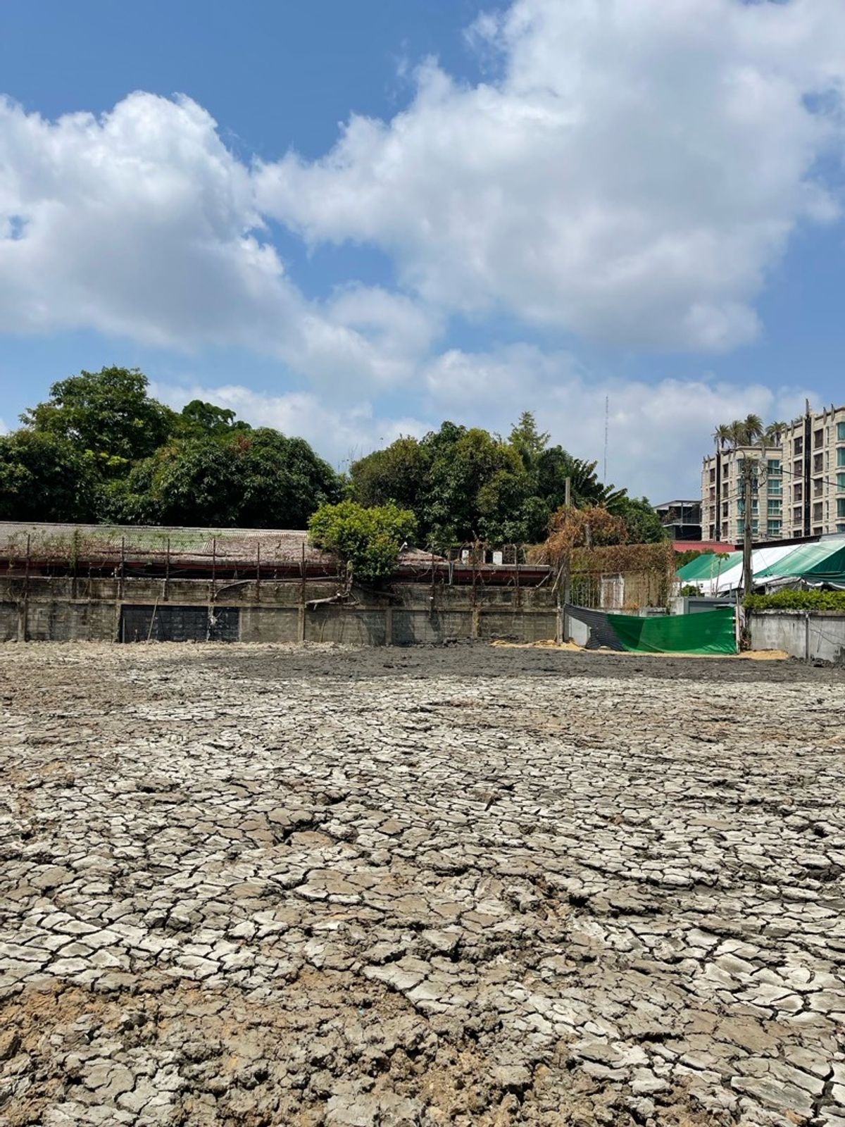For SaleLandOnnut, Udomsuk : Land for sale in Sukhumvit 64, size 196 sq.m.