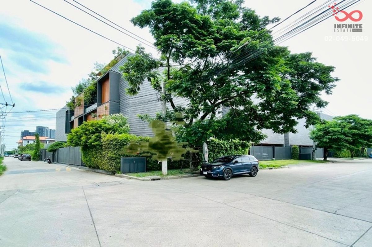 For SaleHouseBangna, Bearing, Lasalle : 3-storey detached house for sale, Six Elements, Bang Na-Trat, near Mega Bangna With a private elevator ready