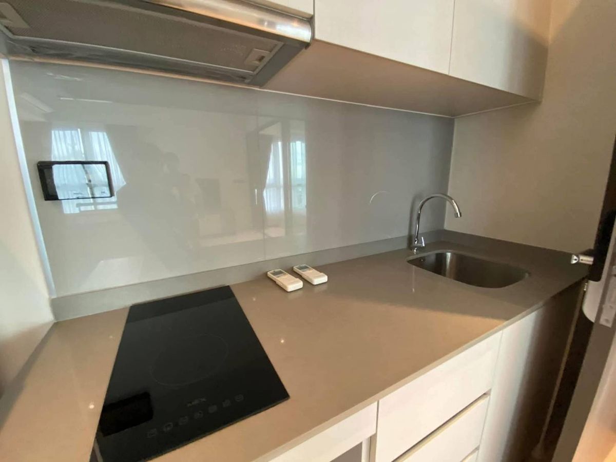 ให้เช่าคอนโดสาทร นราธิวาส : Condo for rent Rhythm Sathorn