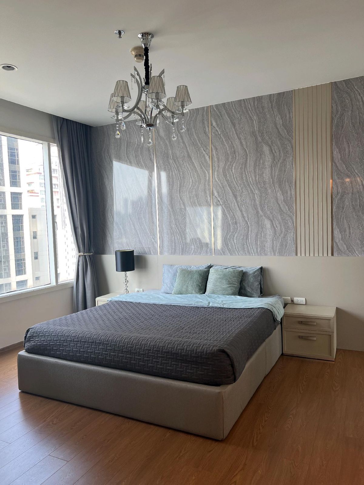 คอนโดสุขุมวิท อโศก ทองหล่อ : Ready to move in 1 Bedroom 39by Sansiri