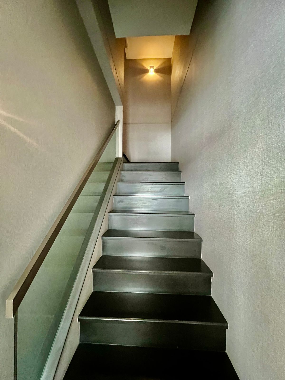 ขายทาวน์โฮมเกษตร นวมินทร์ ลาดปลาเค้า : 🔥 ขายด่วย ราคาพิเศษ ทาวน์โฮม 3 ชั้น The Landmark เอกมัย–รามอินทรา บ้านสวย Built in เกรด Premium  🔥