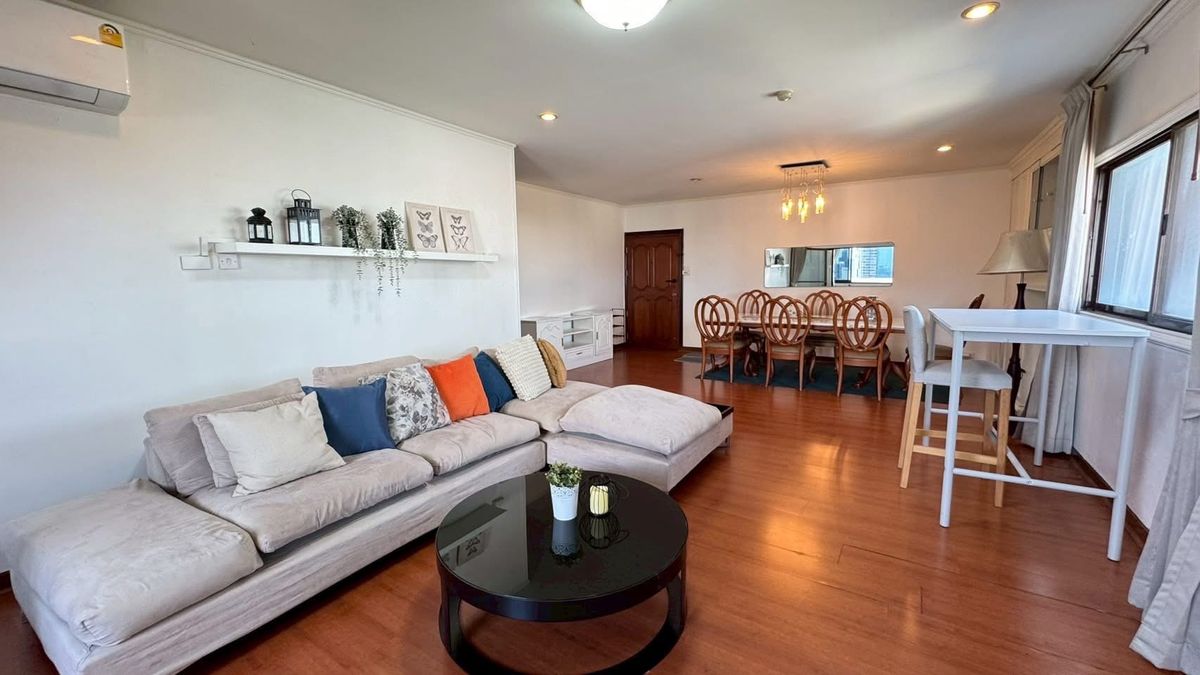 For RentCondoRatchadapisek, Huaikwang, Suttisan : SVRM103  For rent, Srivara Mansion, 3-Bedroom Unit | City View | Near MRT Thailand Cultural Centre 50,000./month 064-959-8900