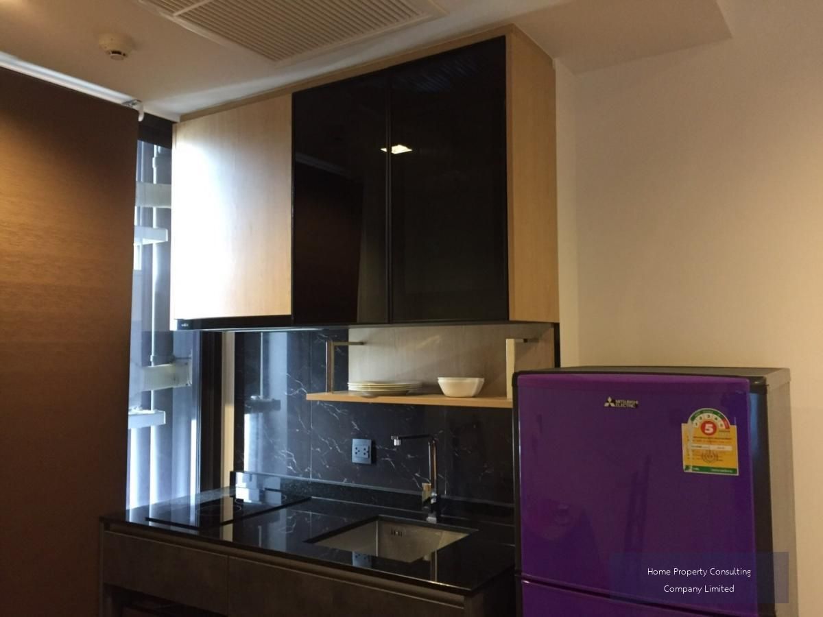 For SaleCondoSapankwai,Jatujak : Quick sale, cheap sales! Condo The Line Chatuchak-Morchit MRT Chatuchak Park (550 m/8 minutes) Interested in negotiating @condobkk (with @) Code H19970