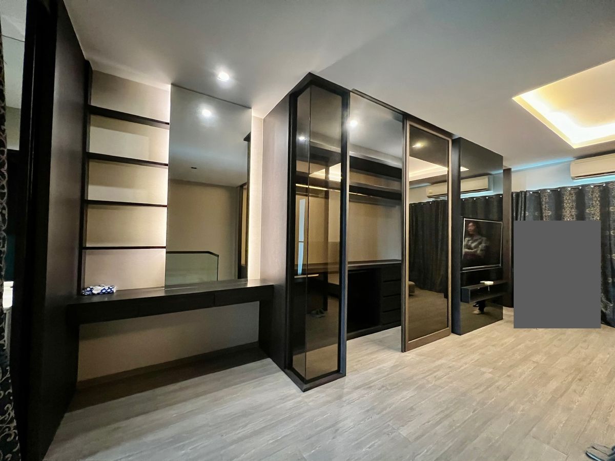 ขายทาวน์โฮมเกษตร นวมินทร์ ลาดปลาเค้า : 🔥 ขายด่วย ราคาพิเศษ ทาวน์โฮม 3 ชั้น The Landmark เอกมัย–รามอินทรา บ้านสวย Built in เกรด Premium  🔥