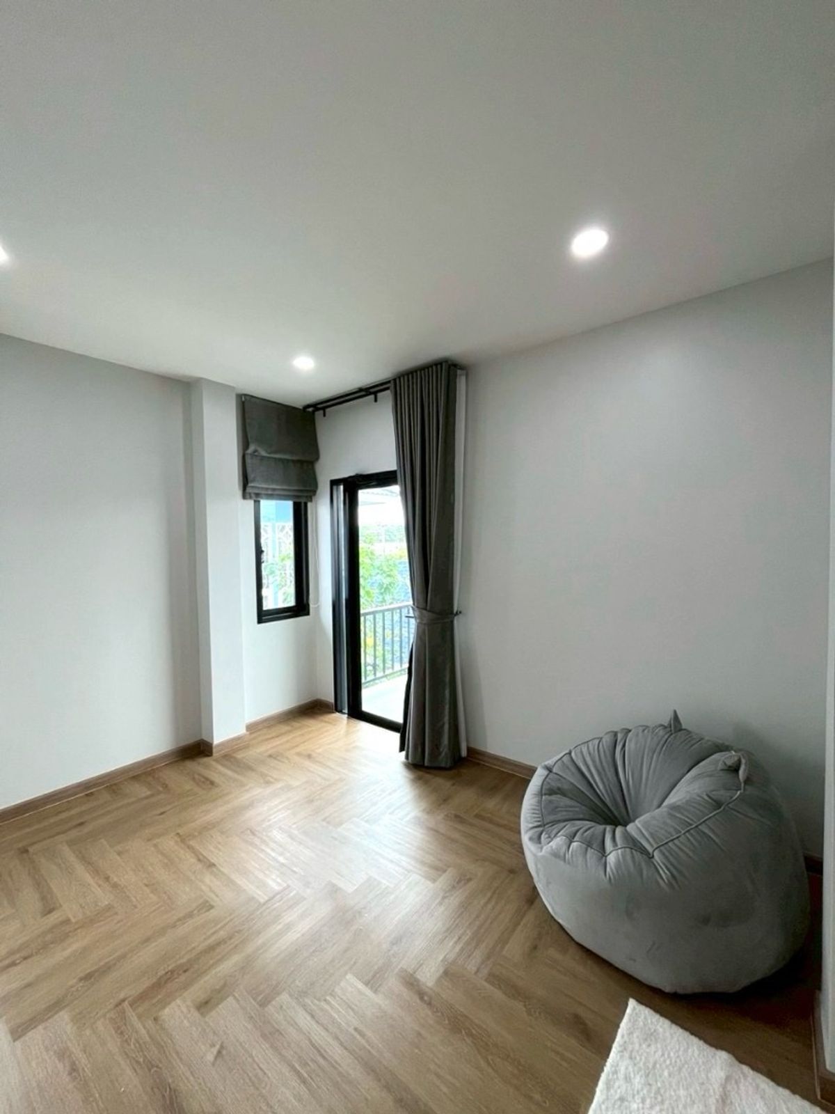 ขายบ้านปทุมธานี รังสิต ธรรมศาสตร์ : บ้านเดี่ยว 2 ชั้น หมู่บ้านมณีรินทร์ เอ็กซ์คลูซิฟ พาร์ค เลขที่ 145/6 (ดาวศุกร์ชอบความสวยงาม อาชีพค้าขายดี) 73 ตรว. 3 นอน 3 น้ำบ้านสวยมากที่สุด