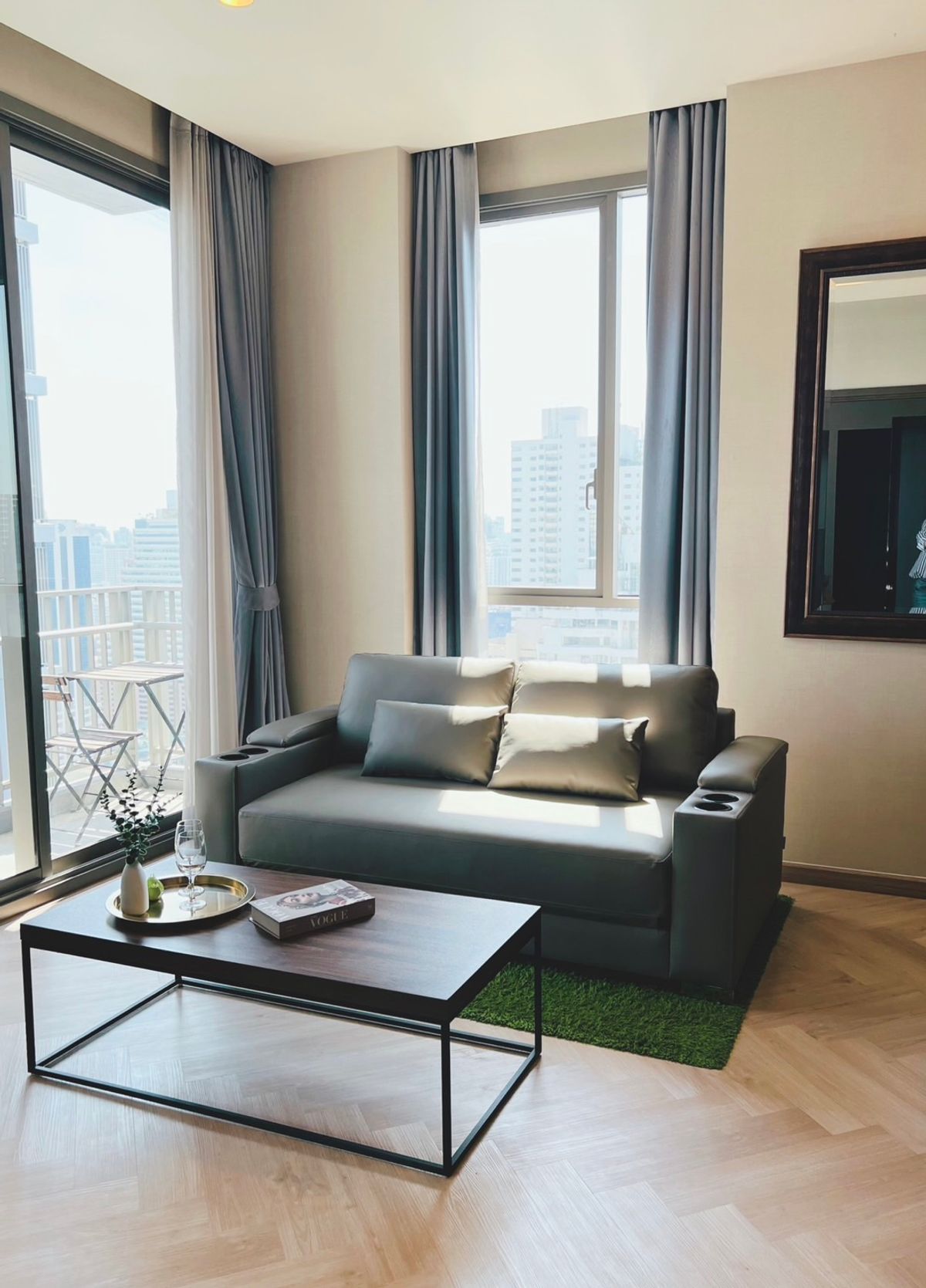 ให้เช่าคอนโดสุขุมวิท อโศก ทองหล่อ : 50,000 BHT/Month Quattro By Sansiri Thonglor Soi 4