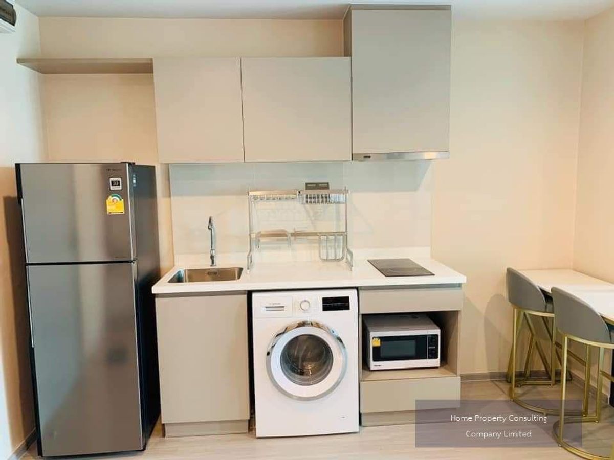 For SaleCondoLadprao, Central Ladprao : Quick sale, cheap sales! Condo Life Ladprao BTS Five Lat Phrao Intersection (200 m/3 minutes) Interested in negotiating @condobkk (with @) Code H5835