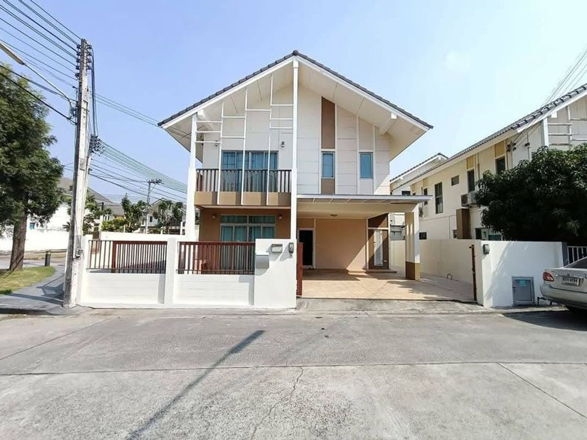 ขายบ้านศรีราชา แหลมฉบัง บ้านบึง : บ้านเดี่ยวมือสองศรีราชา 2 ชั้น หมู่บ้านแมกโนลีย์ หนองขาม ศรีราชา ชลบุรี 