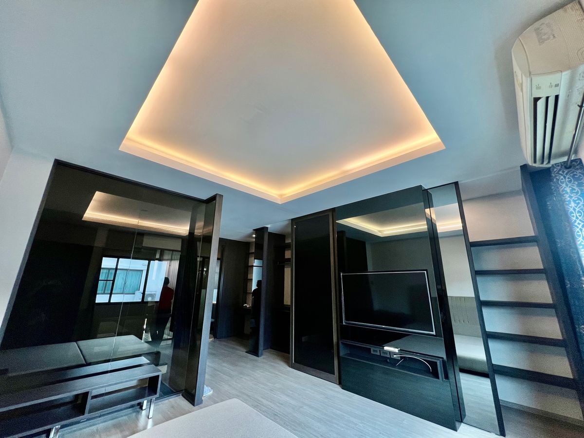 ขายทาวน์โฮมเกษตร นวมินทร์ ลาดปลาเค้า : 🔥 ขายด่วย ราคาพิเศษ ทาวน์โฮม 3 ชั้น The Landmark เอกมัย–รามอินทรา บ้านสวย Built in เกรด Premium  🔥