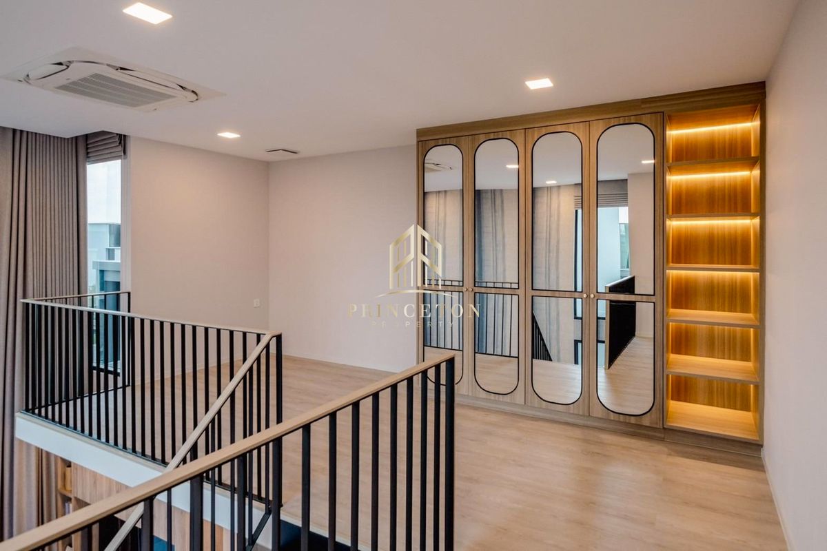 บ้านพัฒนาการ ศรีนครินทร์ : ขายหรือให้เช่า! บ้านเดี่ยวสุดหรู โครงการ VIVE กรุงเทพกรีฑา 📞092-4252445 - Vive Krungthep Kreetha 