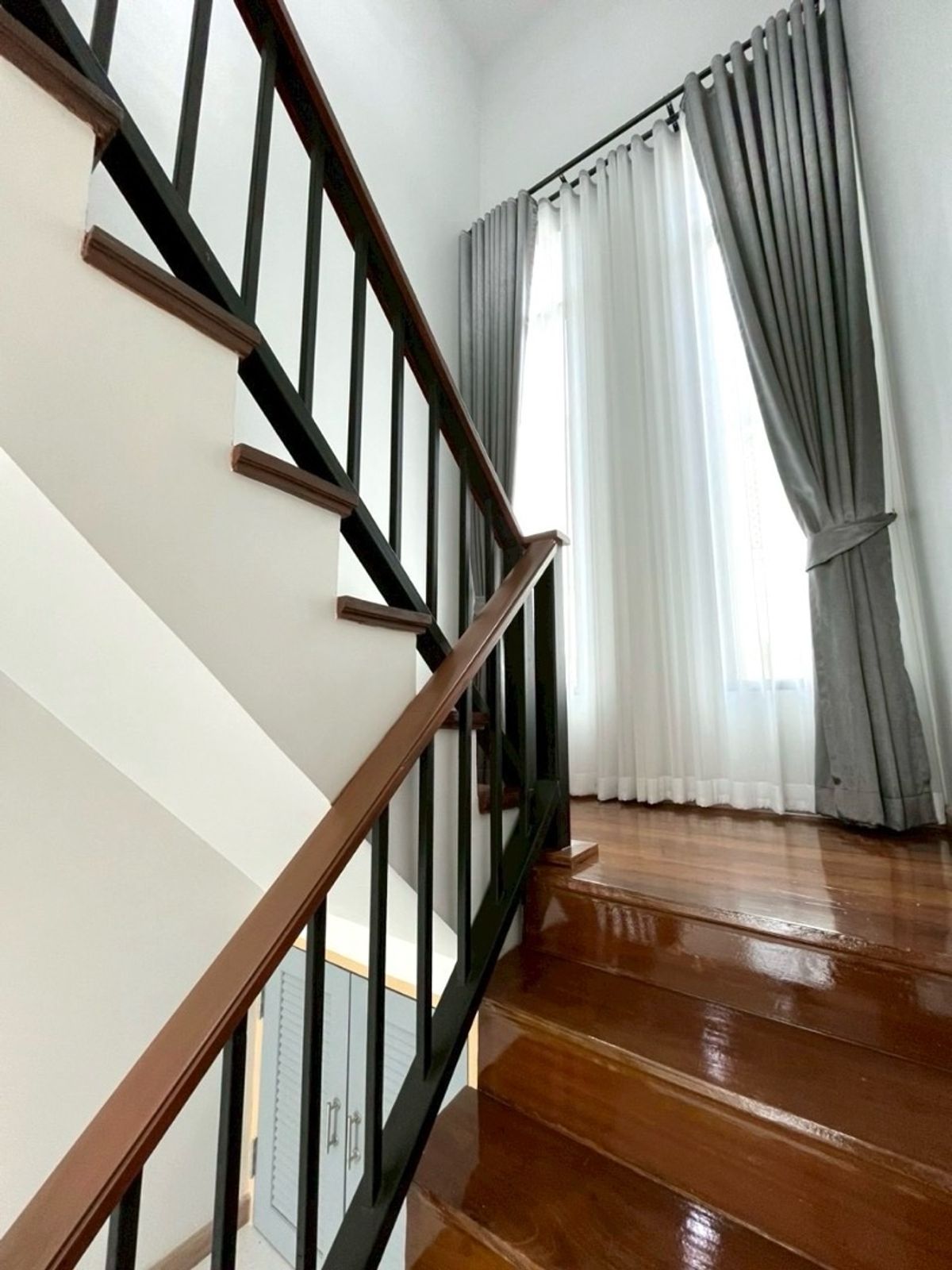 ขายบ้านปทุมธานี รังสิต ธรรมศาสตร์ : บ้านเดี่ยว 2 ชั้น หมู่บ้านมณีรินทร์ เอ็กซ์คลูซิฟ พาร์ค เลขที่ 145/6 (ดาวศุกร์ชอบความสวยงาม อาชีพค้าขายดี) 73 ตรว. 3 นอน 3 น้ำบ้านสวยมากที่สุด