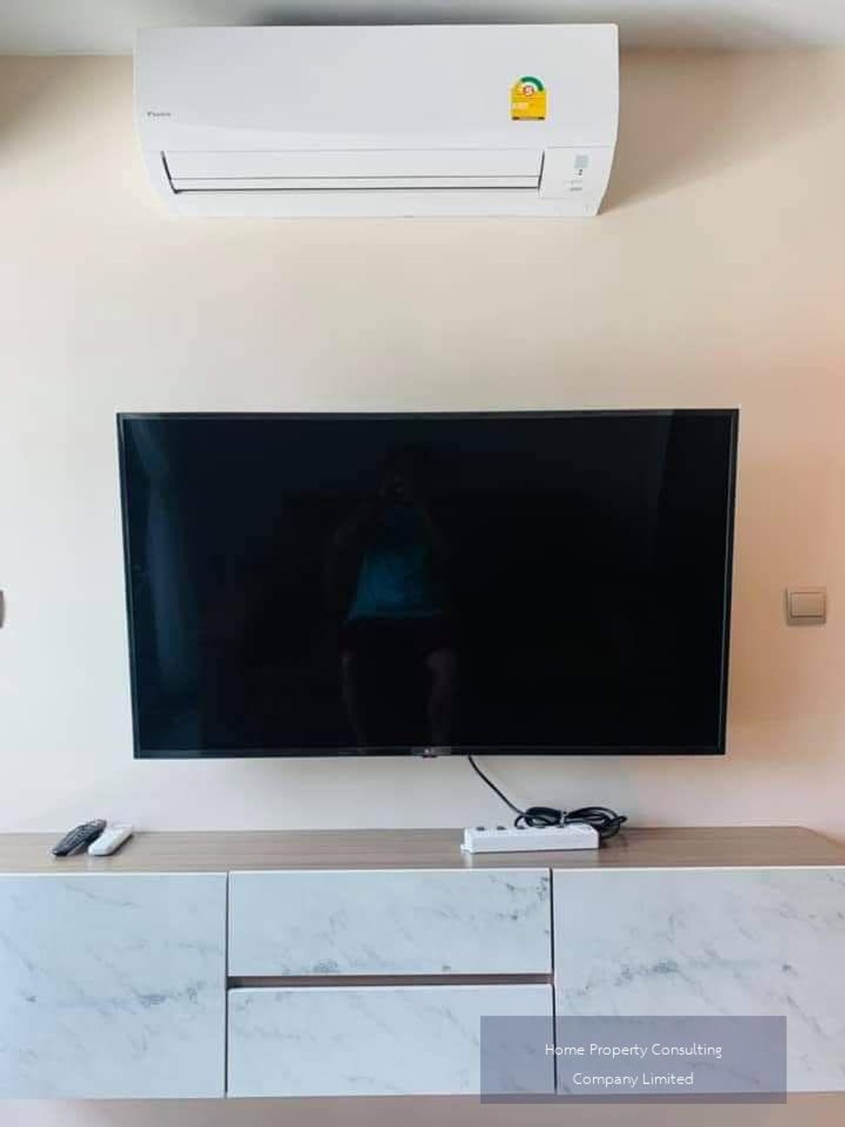 For SaleCondoLadprao, Central Ladprao : Quick sale, cheap sales! Condo Life Ladprao BTS Five Lat Phrao Intersection (200 m/3 minutes) Interested in negotiating @condobkk (with @) Code H5835