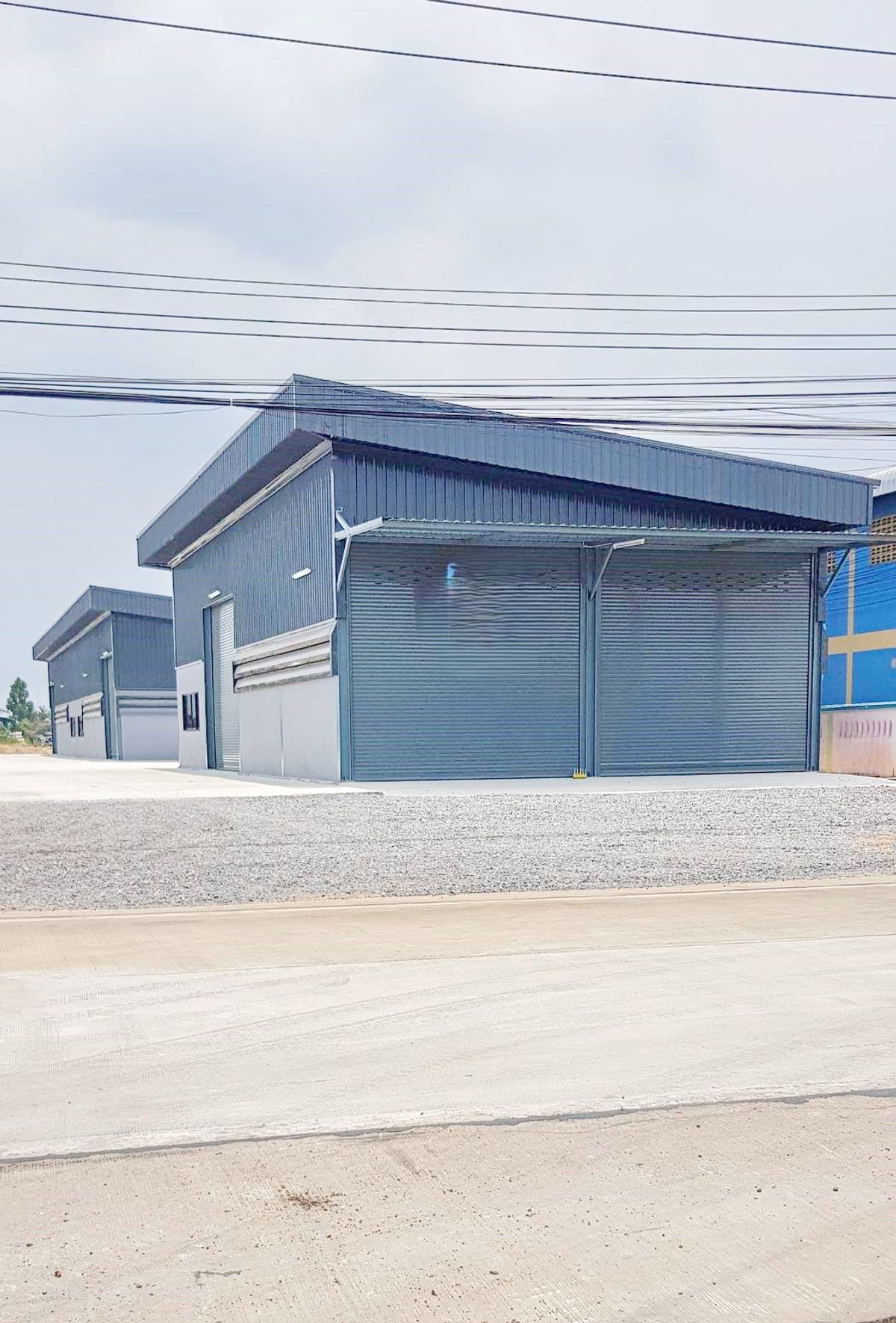 ให้เช่าโกดังปทุมธานี รังสิต ธรรมศาสตร์ : โกดังให้เช่า ถนนกาญจนาภิเษก อำเภอลาดหลุมแก้ว