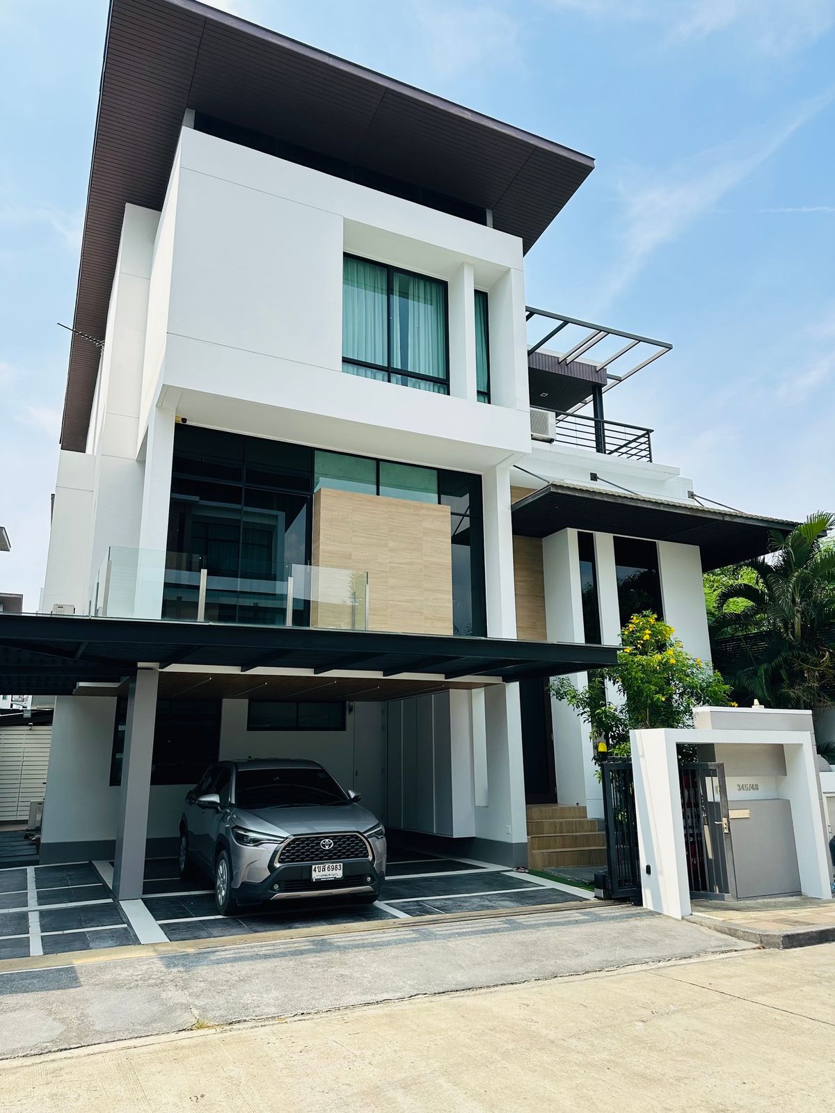 ขายบ้านเกษตร นวมินทร์ ลาดปลาเค้า : 🏡 บ้านเดี่ยว 3 ชั้น โครงการหรู Nirvana Beyond เกษตร-นวมินทร์  หลังบ้านตกแต่งครบ พร้อมอยู่ ทำเลติดบุญถาวร / ใกล้เซ็นทรัลอีสต์วิลล์
