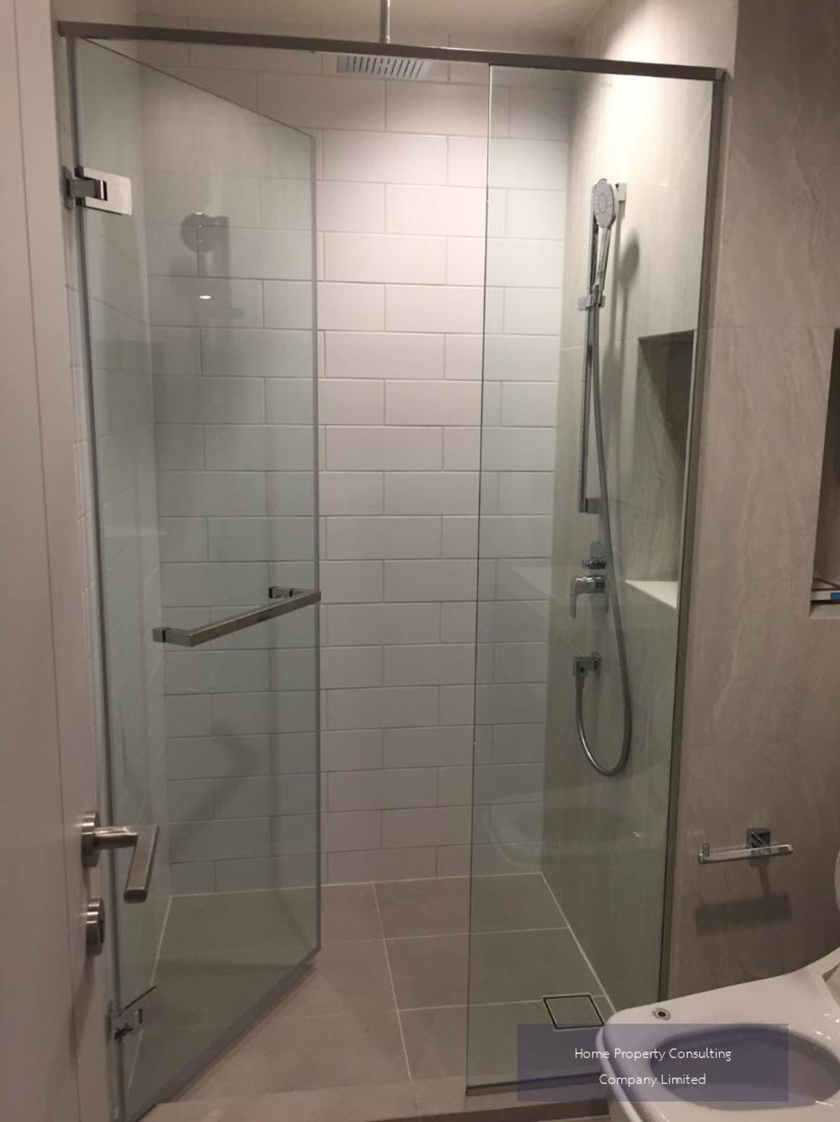 For SaleCondoSapankwai,Jatujak : Quick sale, cheap sales! Condo The Line Chatuchak-Morchit MRT Chatuchak Park (550 m/8 minutes) Interested in negotiating @condobkk (with @) Code H19970