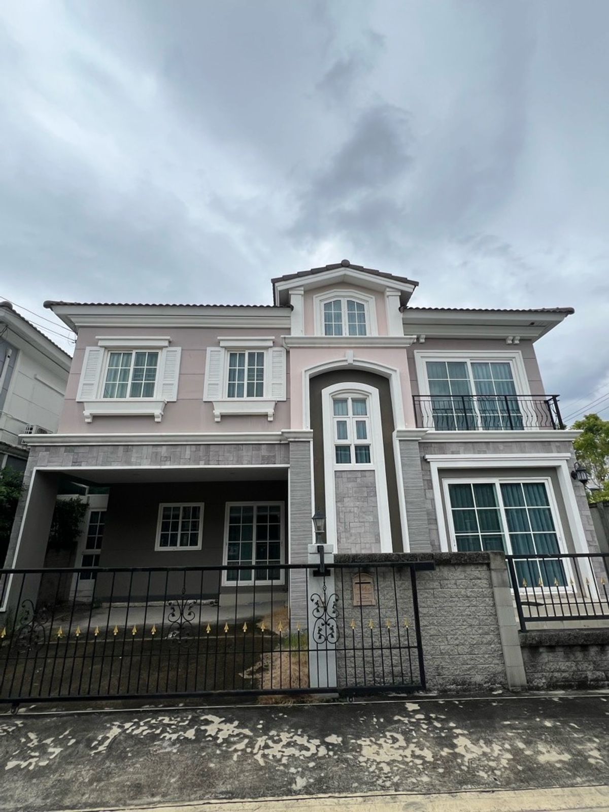 For RentBang kae, Phetkasem : 🔥 Rent a beautiful house, Golden, this Sathorn