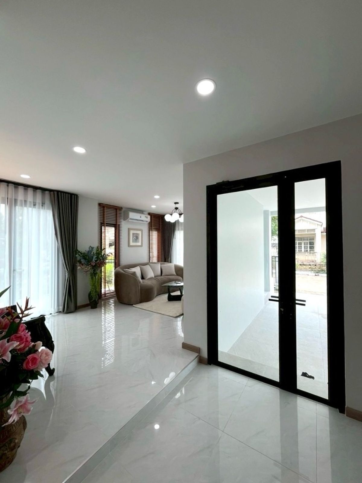 ขายบ้านปทุมธานี รังสิต ธรรมศาสตร์ : บ้านเดี่ยว 2 ชั้น หมู่บ้านมณีรินทร์ เอ็กซ์คลูซิฟ พาร์ค เลขที่ 145/6 (ดาวศุกร์ชอบความสวยงาม อาชีพค้าขายดี) 73 ตรว. 3 นอน 3 น้ำบ้านสวยมากที่สุด