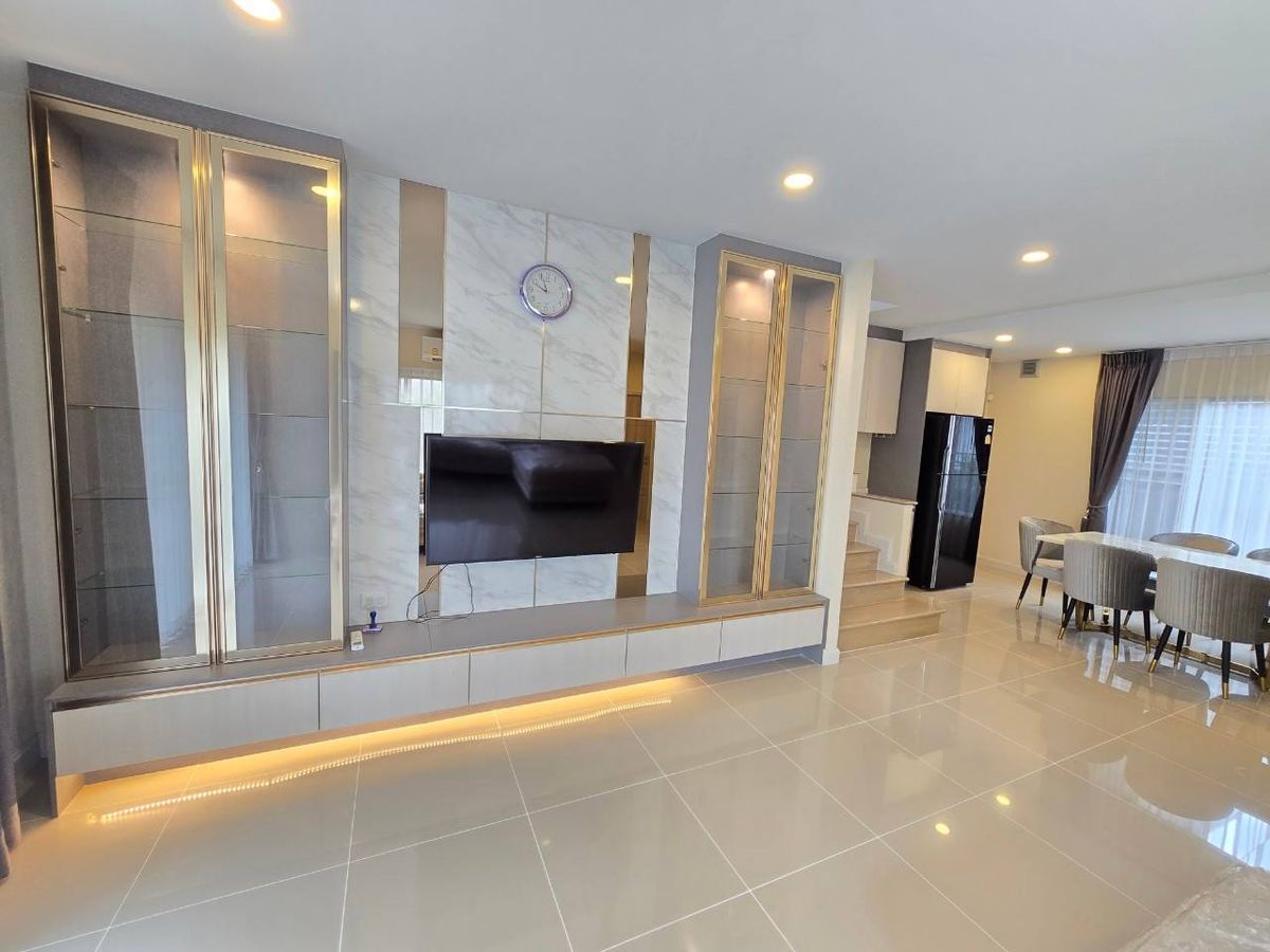ให้เช่าบ้านพัฒนาการ ศรีนครินทร์ : ปล่อยเช่าบ้านใหม่💎 หมู่บ้านเพอร์เฟคเพลส พระราม 9- กรุงเทพกรีฑา 📍ทำเลดีมาก ติดถนนกรุงเทพกรีฑา