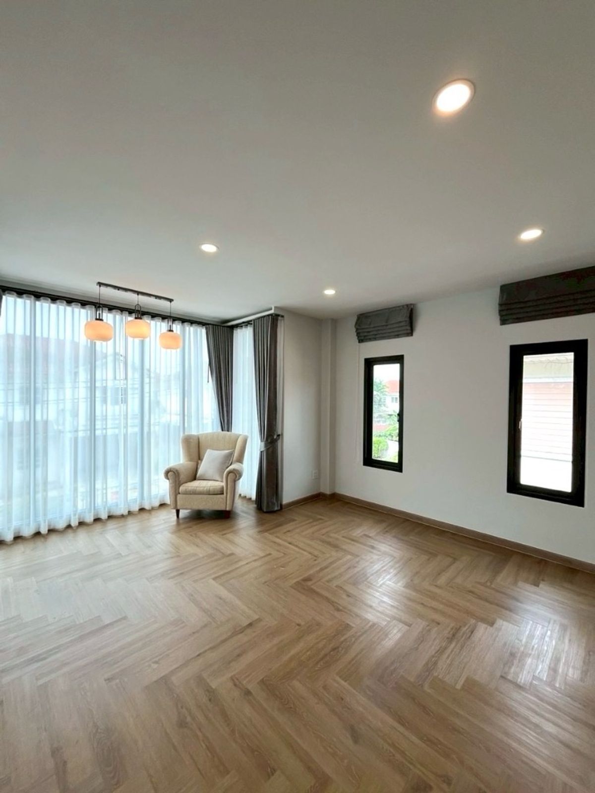 ขายบ้านปทุมธานี รังสิต ธรรมศาสตร์ : บ้านเดี่ยว 2 ชั้น หมู่บ้านมณีรินทร์ เอ็กซ์คลูซิฟ พาร์ค เลขที่ 145/6 (ดาวศุกร์ชอบความสวยงาม อาชีพค้าขายดี) 73 ตรว. 3 นอน 3 น้ำบ้านสวยมากที่สุด