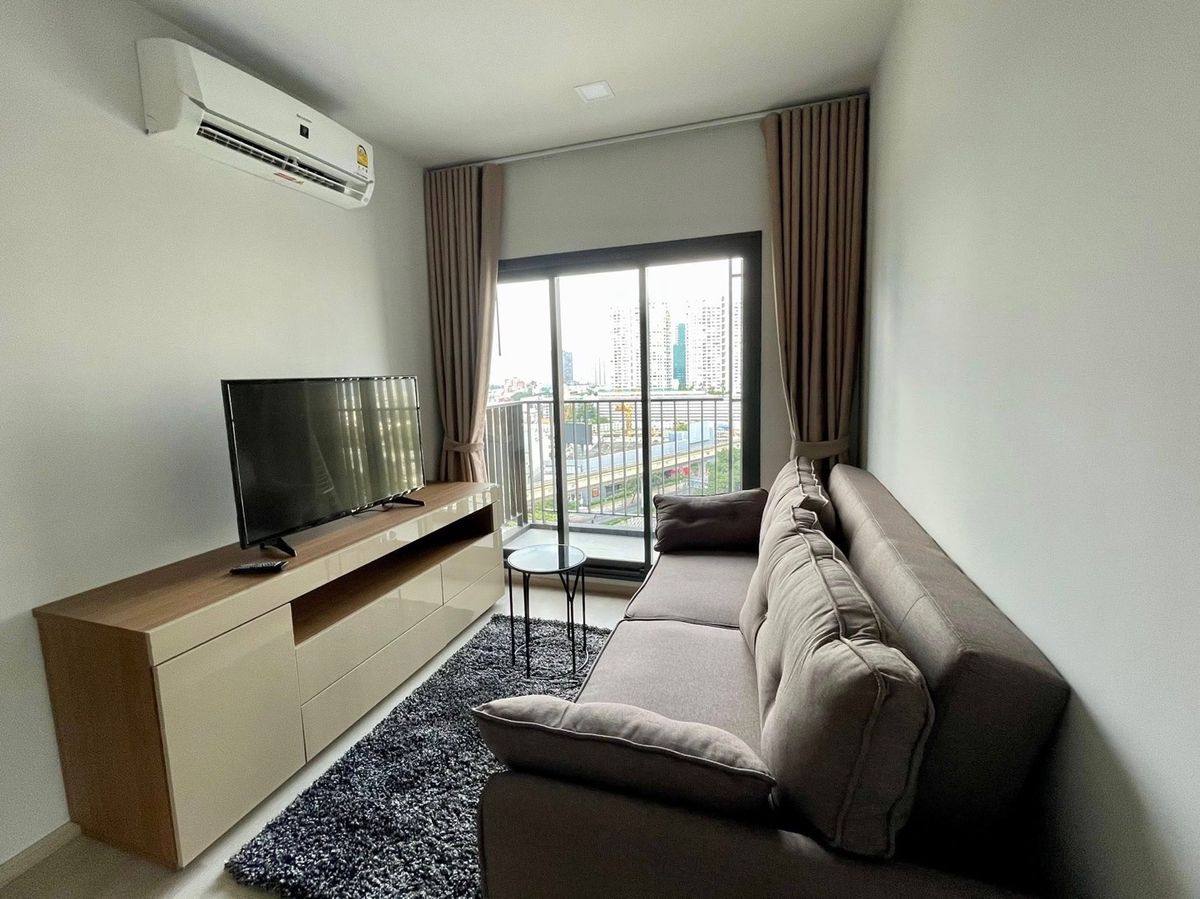 ให้เช่าคอนโดลาดพร้าว เซ็นทรัลลาดพร้าว : (P0038) For Rent 🏢 LIFE Pahol ladprao ห้องมุม🎉