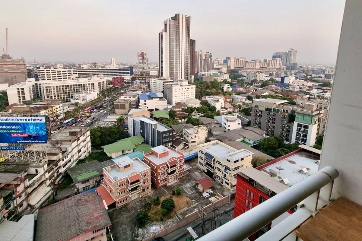 For SaleCondoLadprao, Central Ladprao : 🔥 For Sale !!🔥 Code C20250600023..........Life @ Ladprao 18, 1 bedroom, 1 bathroom, City View, high floor 16++, furnished, Special Deal!!📣📣