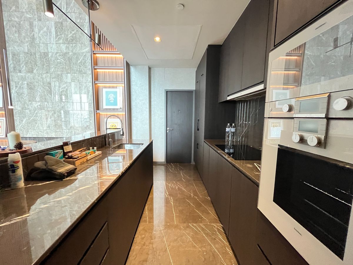 For SaleCondoSathorn, Narathiwat : ✨The Sukhothai Residences✨2 bedrooms, 3 bathrooms, size 209 sq m, near BTS Sala Daeng Tel.0982645161