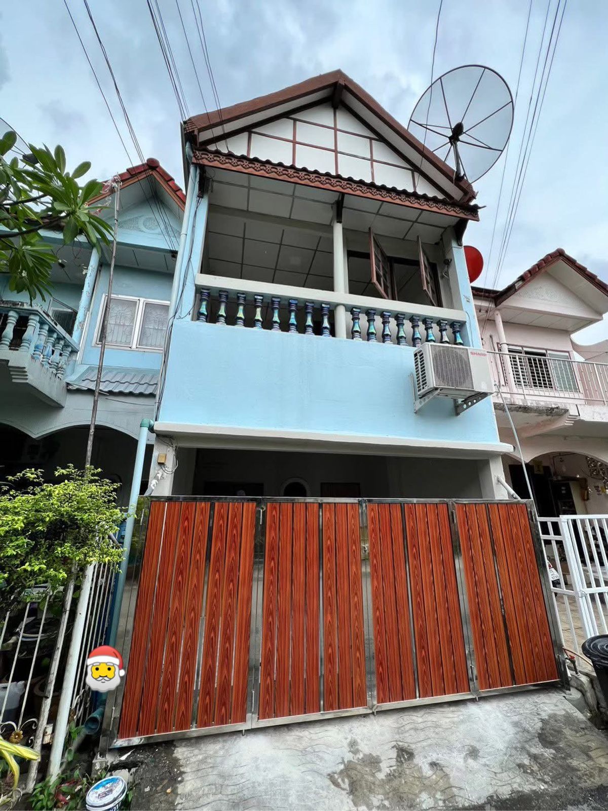 ให้เช่าทาวน์โฮมนวมินทร์ รามอินทรา : 🏡 ให้เช่าทาวน์เฮ้าส์ 2 ชั้น ย่านวัชรพล ตรงข้ามตลาดถนอมมิตร เดินทางสะดวก ใกล้ทางด่วน ใกล้ห้างครบ 📍พิกัด: ซอยวัชรพล ตรงข้ามตลาดถนอมมิตร