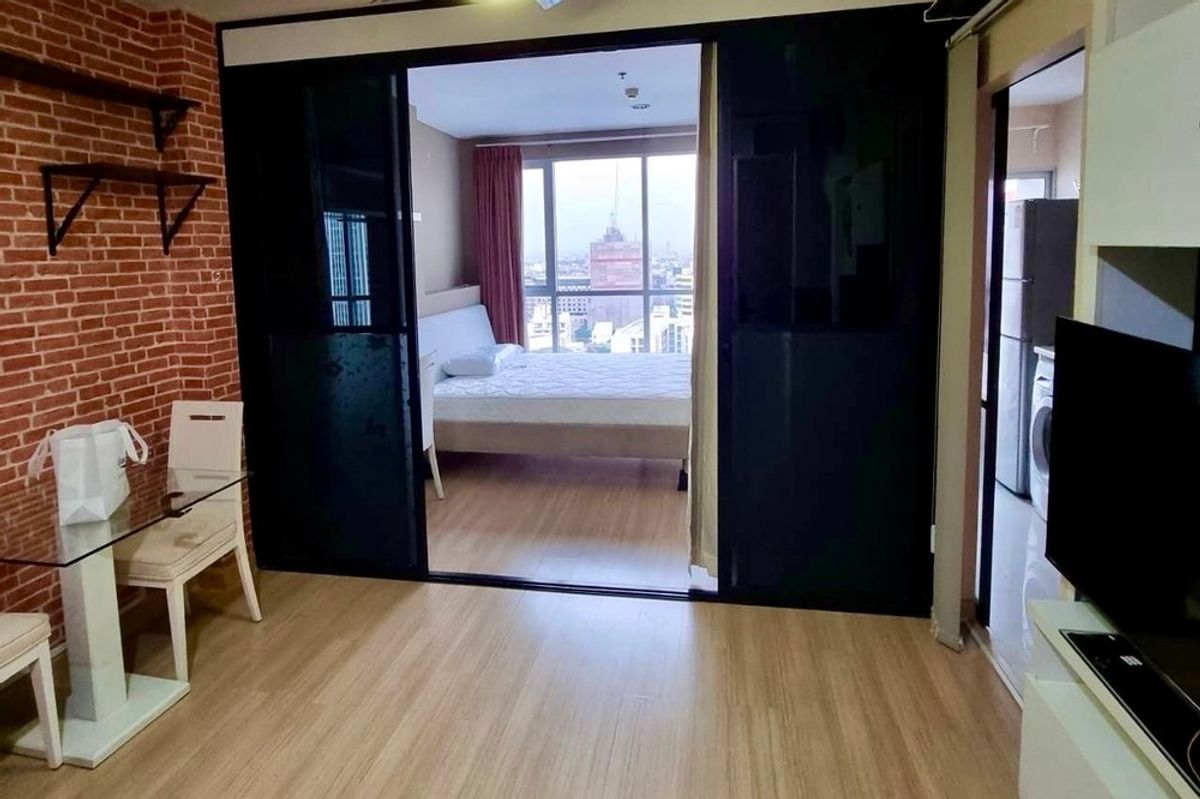 For SaleCondoLadprao, Central Ladprao : 🔥 For Sale !!🔥 Code C20250600023..........Life @ Ladprao 18, 1 bedroom, 1 bathroom, City View, high floor 16++, furnished, Special Deal!!📣📣