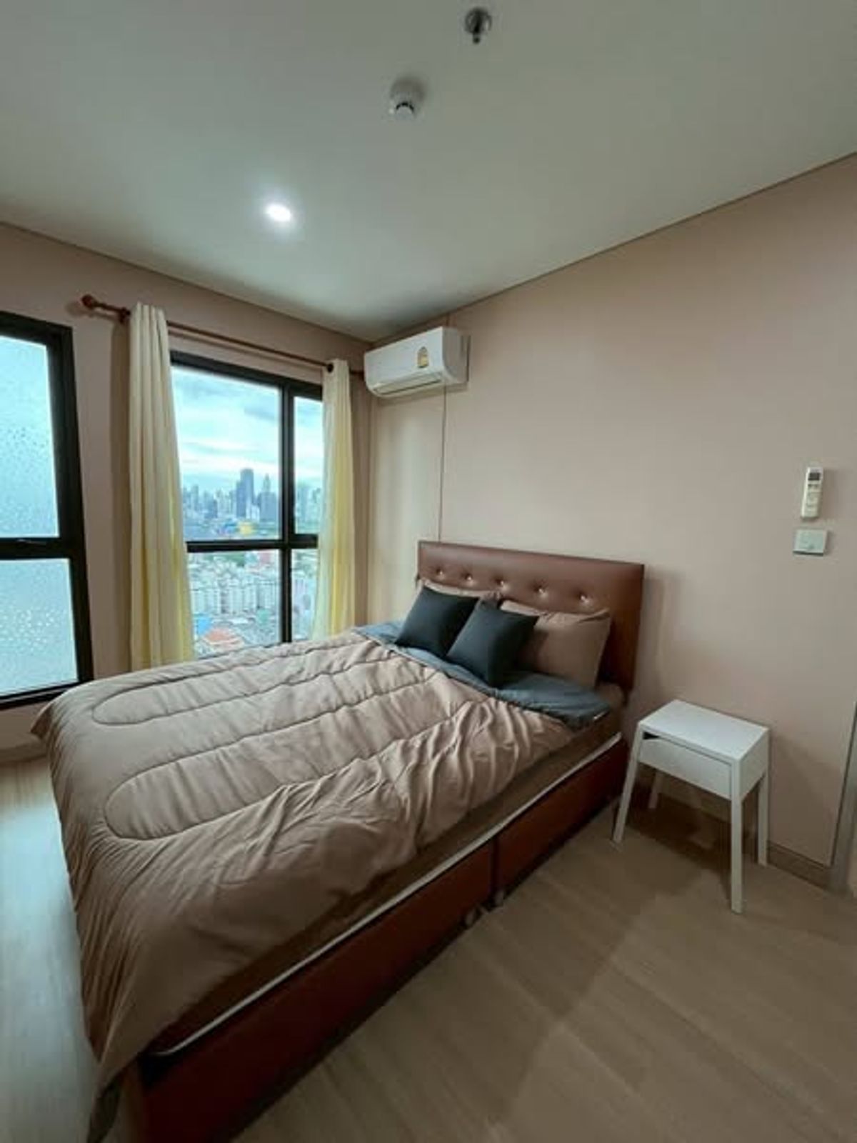 For RentCondoRatchathewi,Phayathai : Rent Lumpini, Sweet Din Daeng Ratchaprarop, on the 25th floor