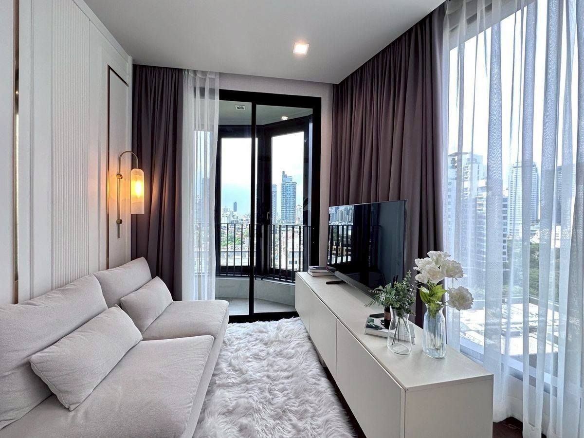 ให้เช่าคอนโดสุขุมวิท อโศก ทองหล่อ : SN888415 Luxury Condo for Rent @Ideo Q Sukhumvit 36