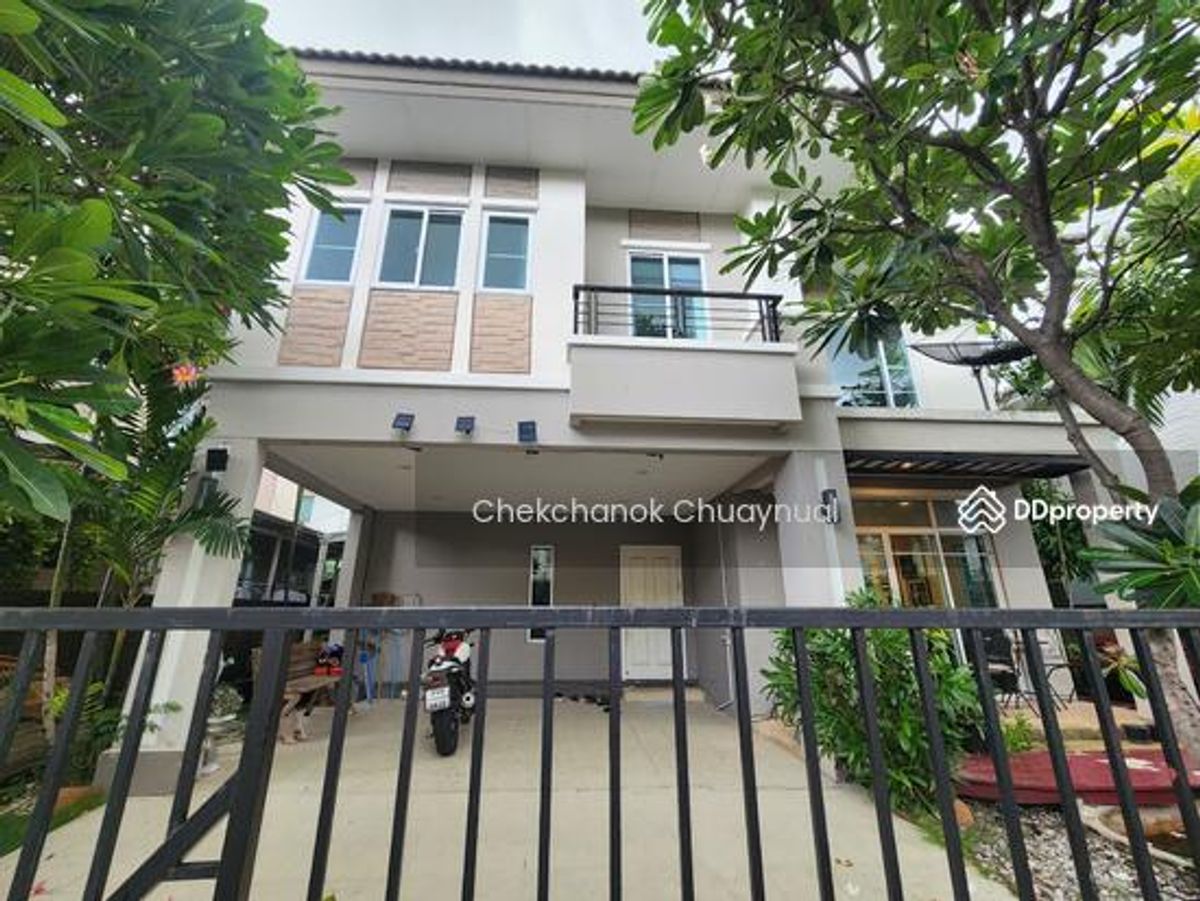 For SaleHouseChaengwatana, Muangthong : Detached house, Chaeng Watthana, Muang Thong Thani 51 sq.wa. 3 bedrooms, 3 water, 2 parks, near the urgent garden 7.4 minus.