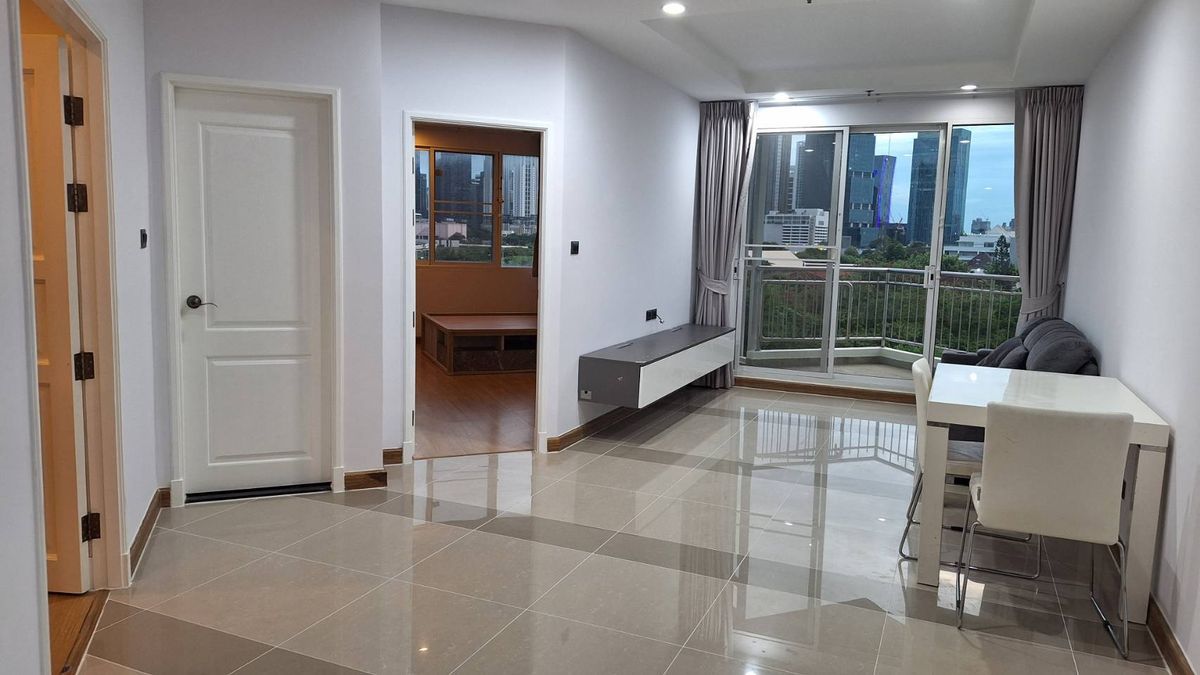 ขายคอนโดพระราม 9 เพชรบุรีตัดใหม่ RCA : 🏡 คอนโด 2 ห้องนอน Supalai Wellington วิวสวยโล่งตา ไม่มีตึกบัง พร้อมที่จอดรถ Fix 1 คัน เดินทางสะดวกใกล้ MRT ศูนย์วัฒนธรรม 