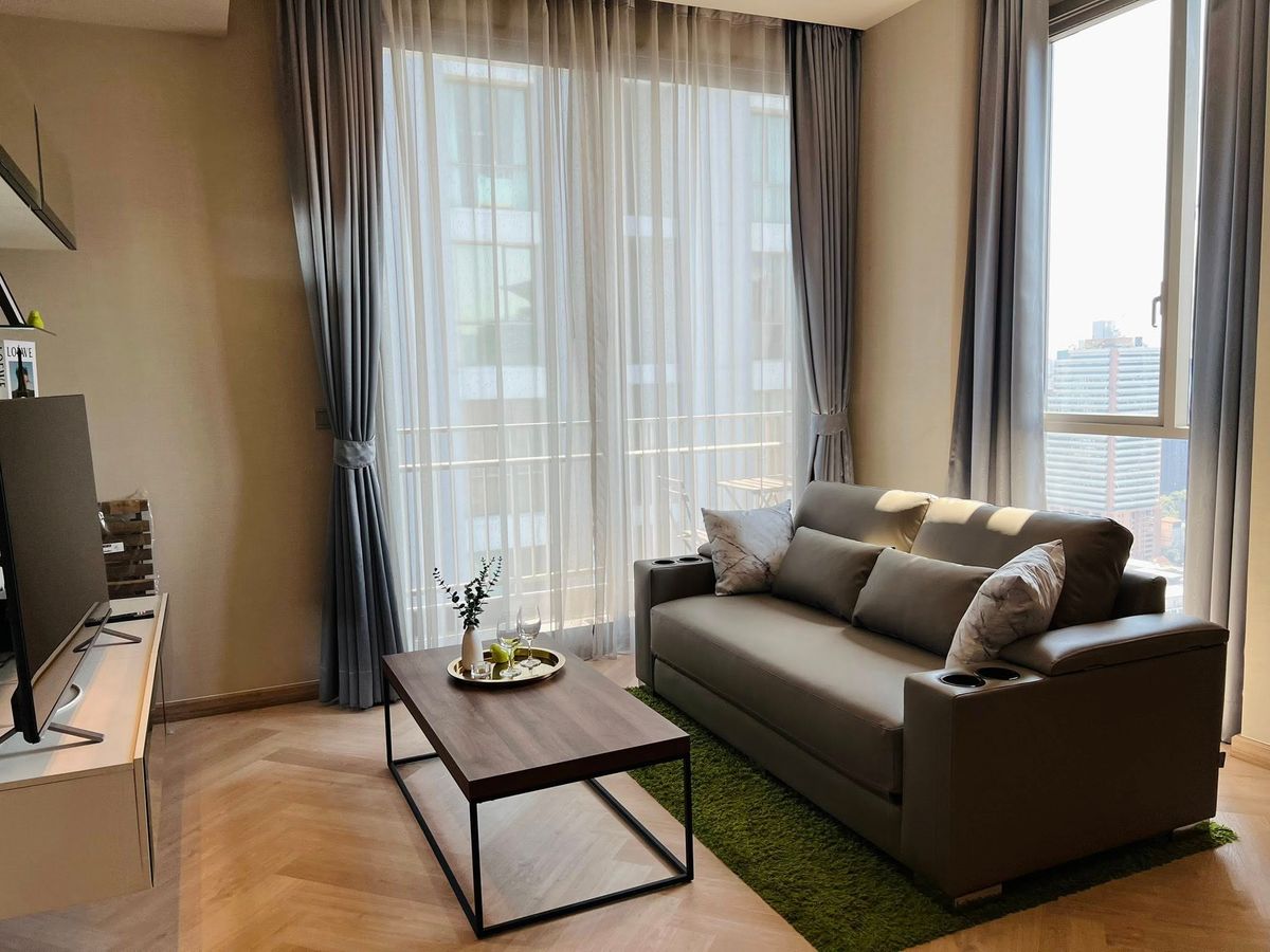 ให้เช่าคอนโดสุขุมวิท อโศก ทองหล่อ : Luxury Condo for Rent @Quattro by Sansiri 