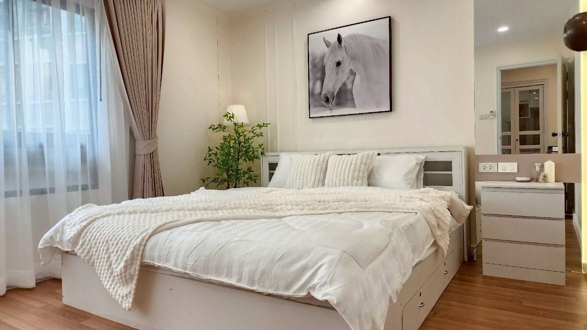 ขายคอนโดสาทร นราธิวาส : Lumpini Place Narathiwas Ratchanakarin / 1 Bedroom (FOR SALE), ลุมพินี เพลส นราธิวาสราชนครินทร์ / 1 ห้องนอน (ขาย) MHOW583