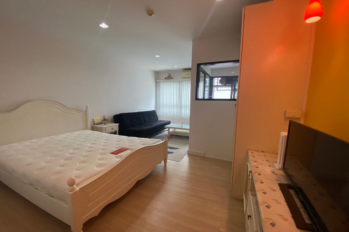 For SaleCondoSathorn, Narathiwat : 🔥 Sale with tenant !!🔥 Code C20221202379..........The Seed Mingle, Studio room, 1 bathroom, furnished, Special Deal!!📣📣