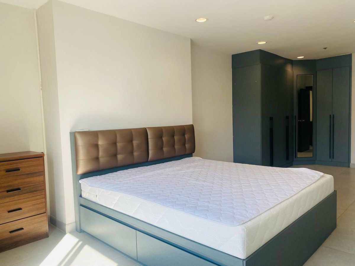 For RentCondoNana, North Nana,Sukhumvit13, Soi Nana : 42,500 BHT/Month Liberty Park 2 Sukhumvit Soi 11, 2 Bedrooms