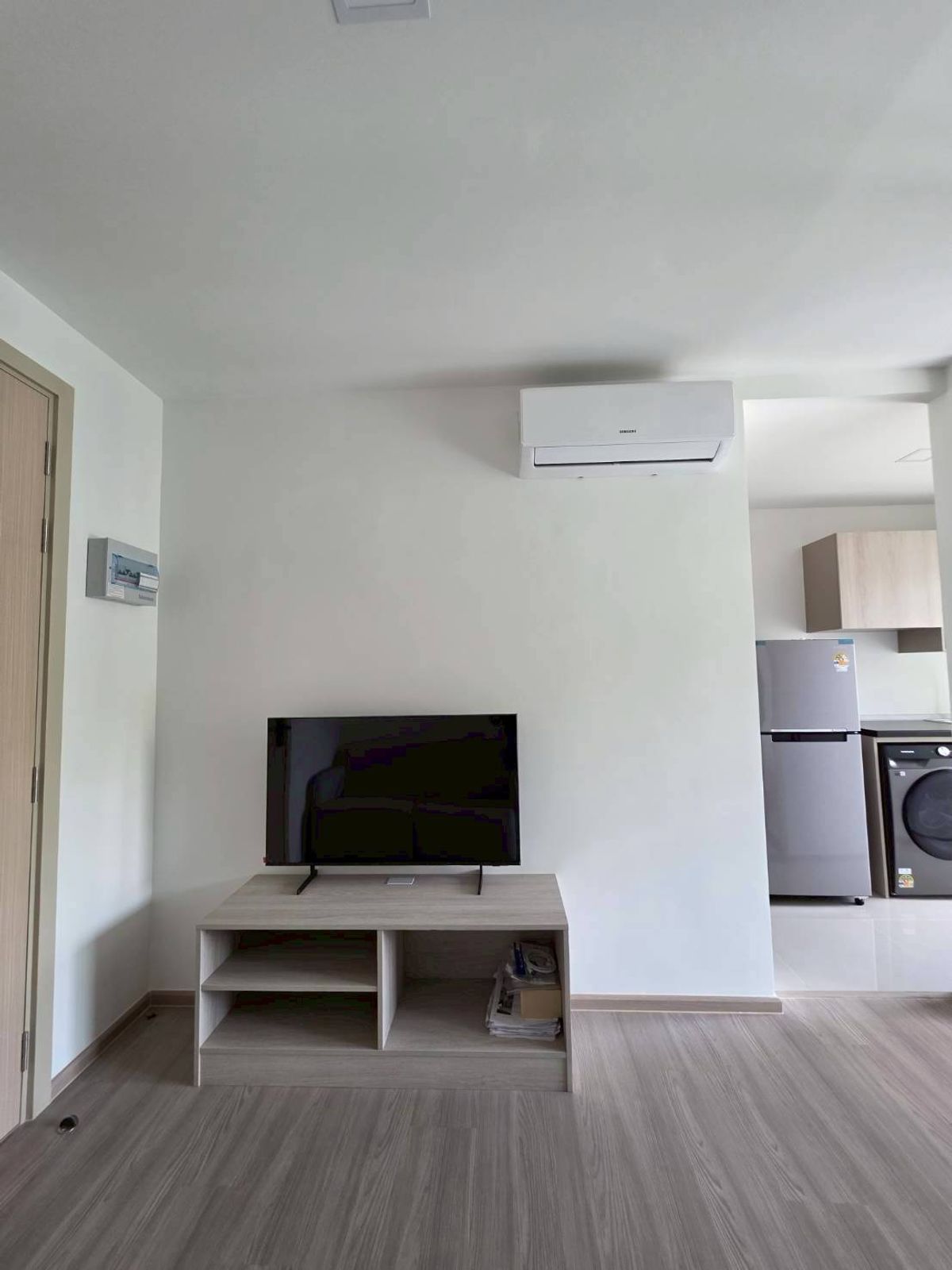 For SaleCondoSriracha Laem Chabang Ban Bueng : ⚡️ Quick sale war ⚡️ New condo near Kaset Sriracha University. Whoever is fast, who gets a special price of 1.29 deleting. 🔥