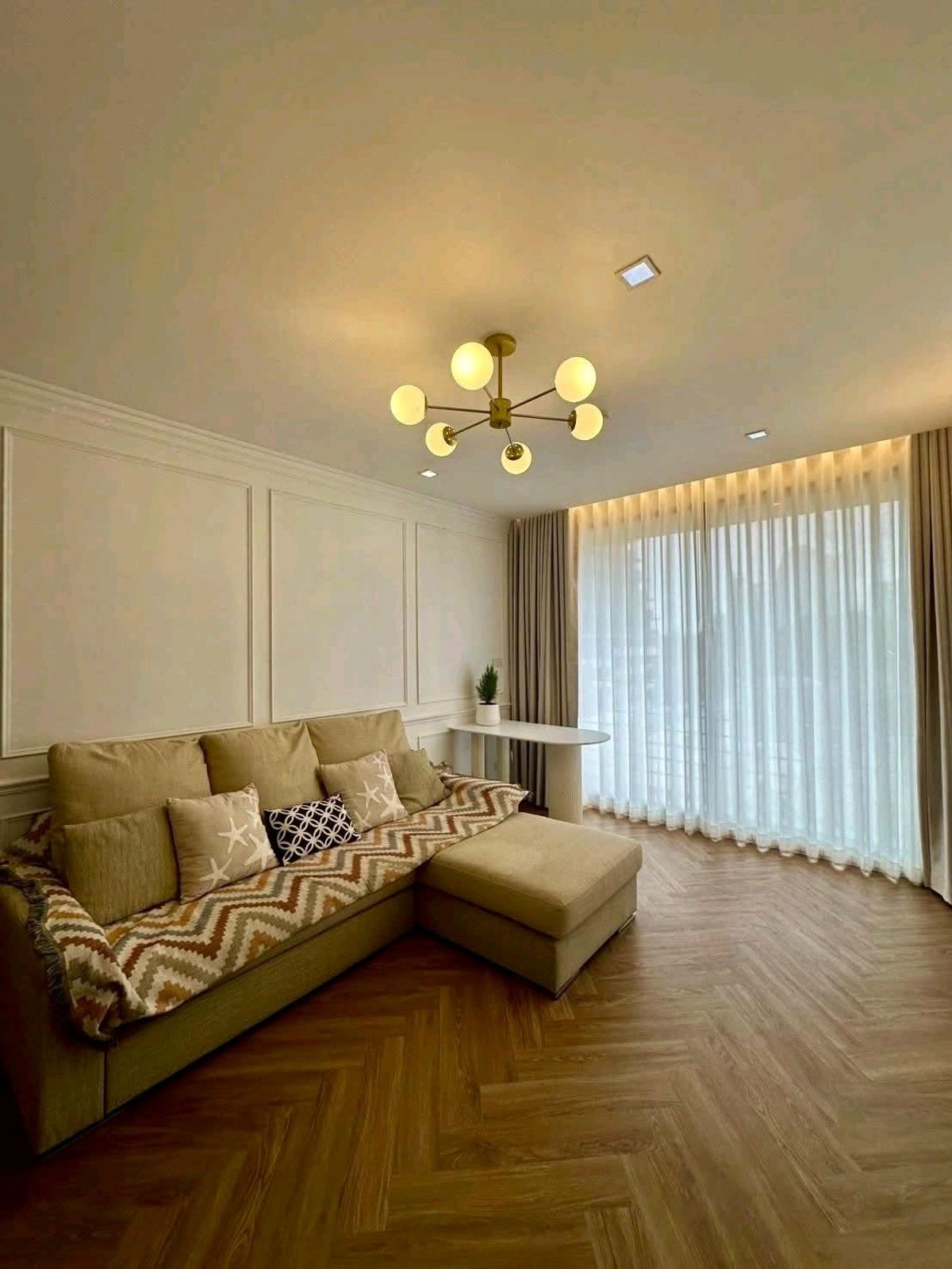 ให้เช่าคอนโดวิทยุ ชิดลม หลังสวน : TP97:: ให้เช่า Noble Ambience Sarasin วิวสวนลุม