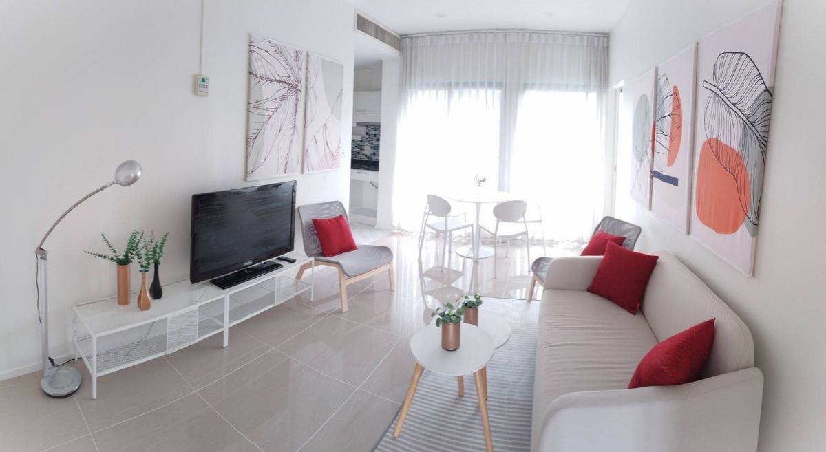For RentCondoSukhumvit, Asoke, Thonglor : For Rent NOBLE REMIX, 3 bedrooms, corner room, pool view, the best price in the building.