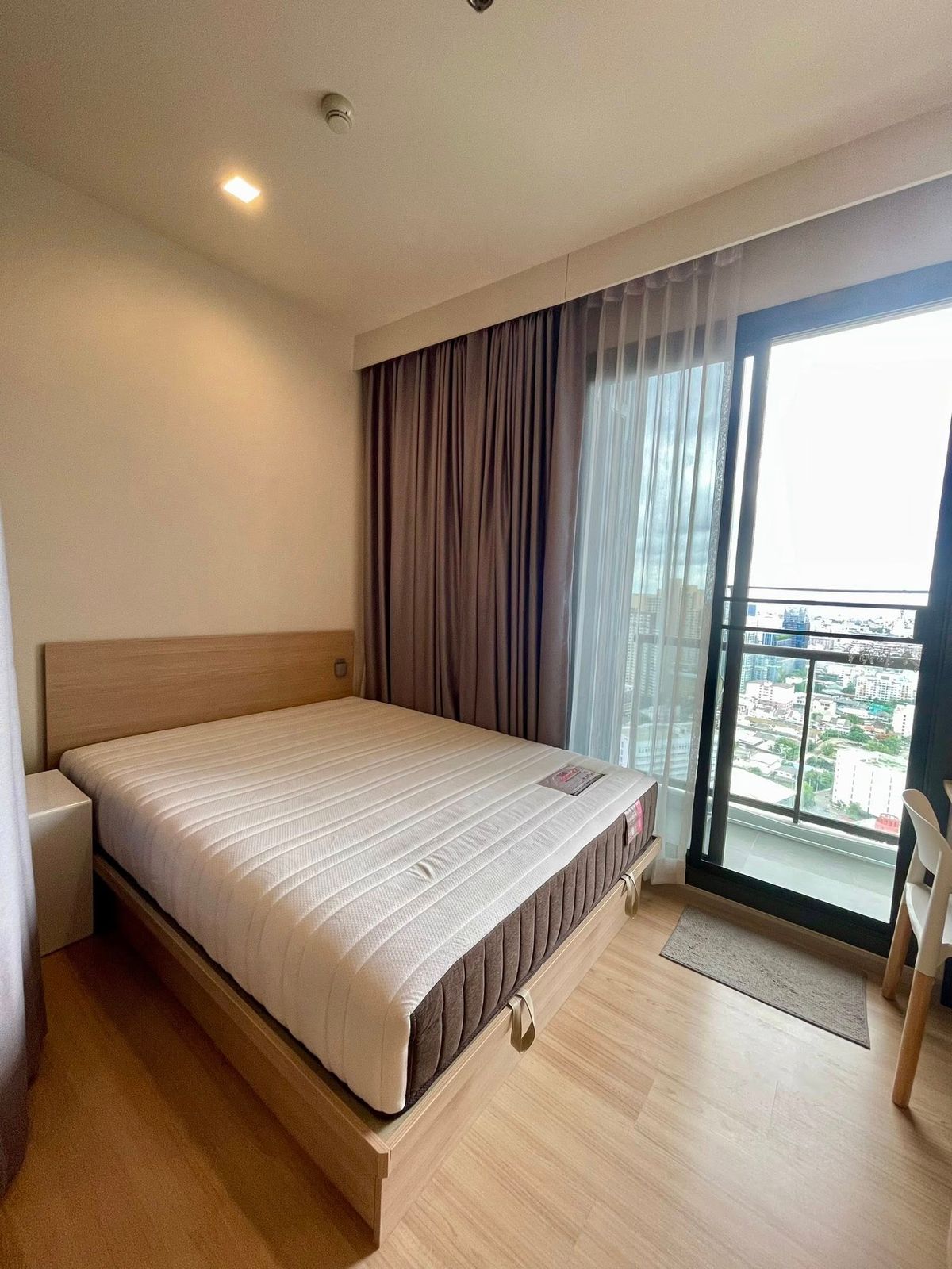 ให้เช่าคอนโดสะพานควาย จตุจักร : Rent M jatujak 1 bedroom 1 bathroom 28 Sqm. ห้องสวย ตกเเต่งครบ พร้อมอยู่ 