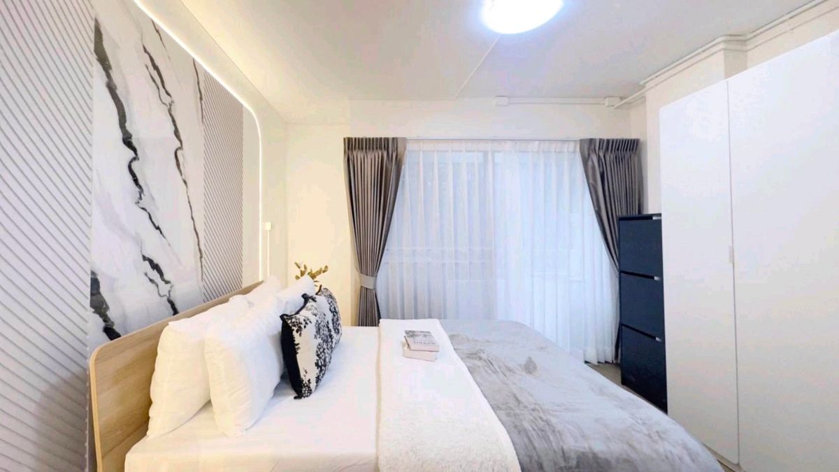 For SaleCondoOnnut, Udomsuk : Looking for it, right? This room answers! Low installments near the train. Walk to BTS in 5 minutes! Life doesnt have to be in a hurry. If there is a condo near BTS like this 🏡 Baan Chomdao onnut (Chom On Nut Dao)