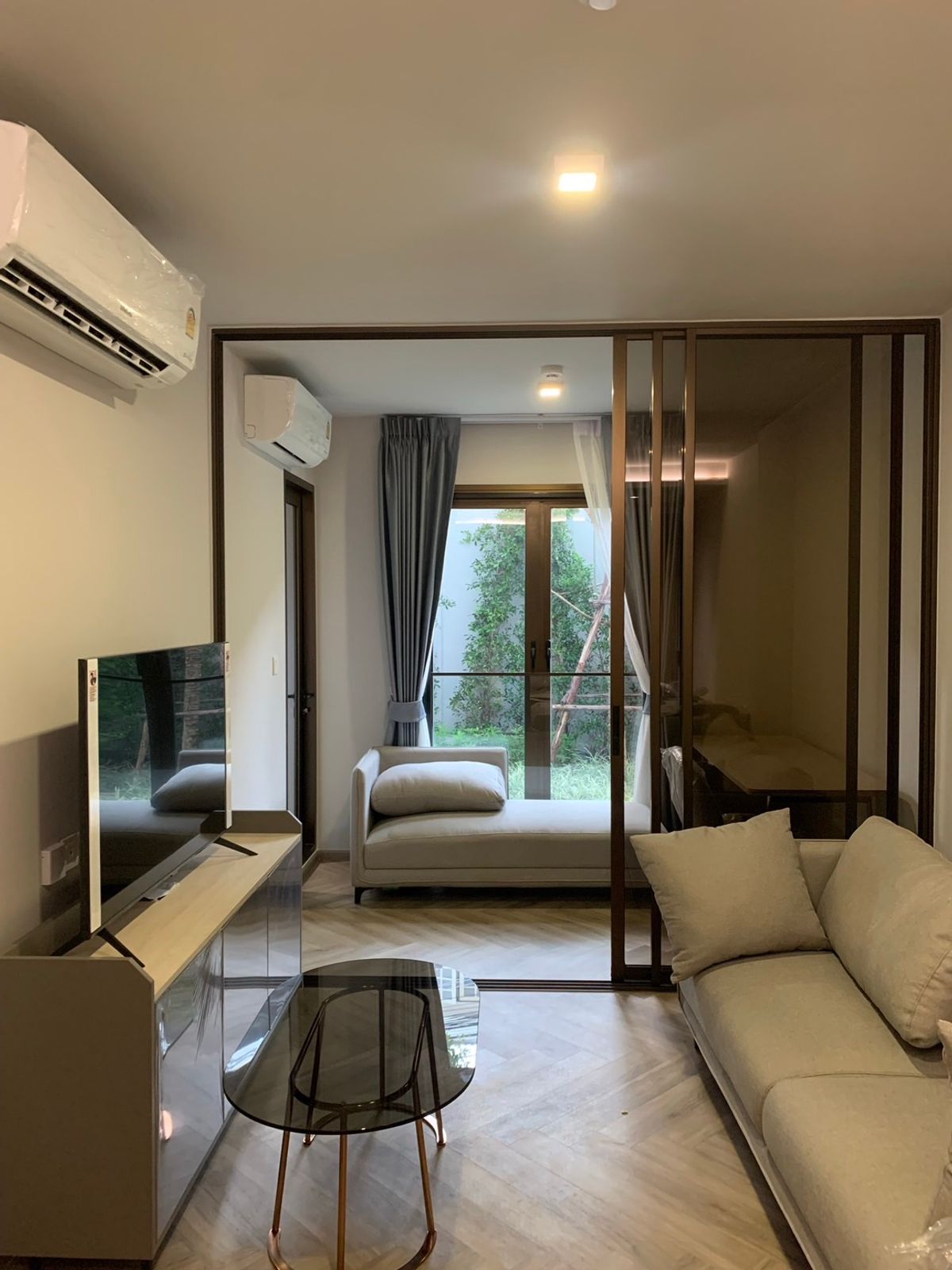 ขายคอนโดสุขุมวิท อโศก ทองหล่อ : คอนโด Low rise สไตล์มินิมอลเหมือนรีสอร์ทใจกลางทองหล่อ  ห้องใหม่กริบ ตกแต่งสวยพร้อมอยู่✨Chapter Thonglor 25✨1 ห้องนอน 1 ห้องน้ำ ขนาด 47.96 ตร.ม ใกล้ BTS ทองหล่อ Tel.0982645161 