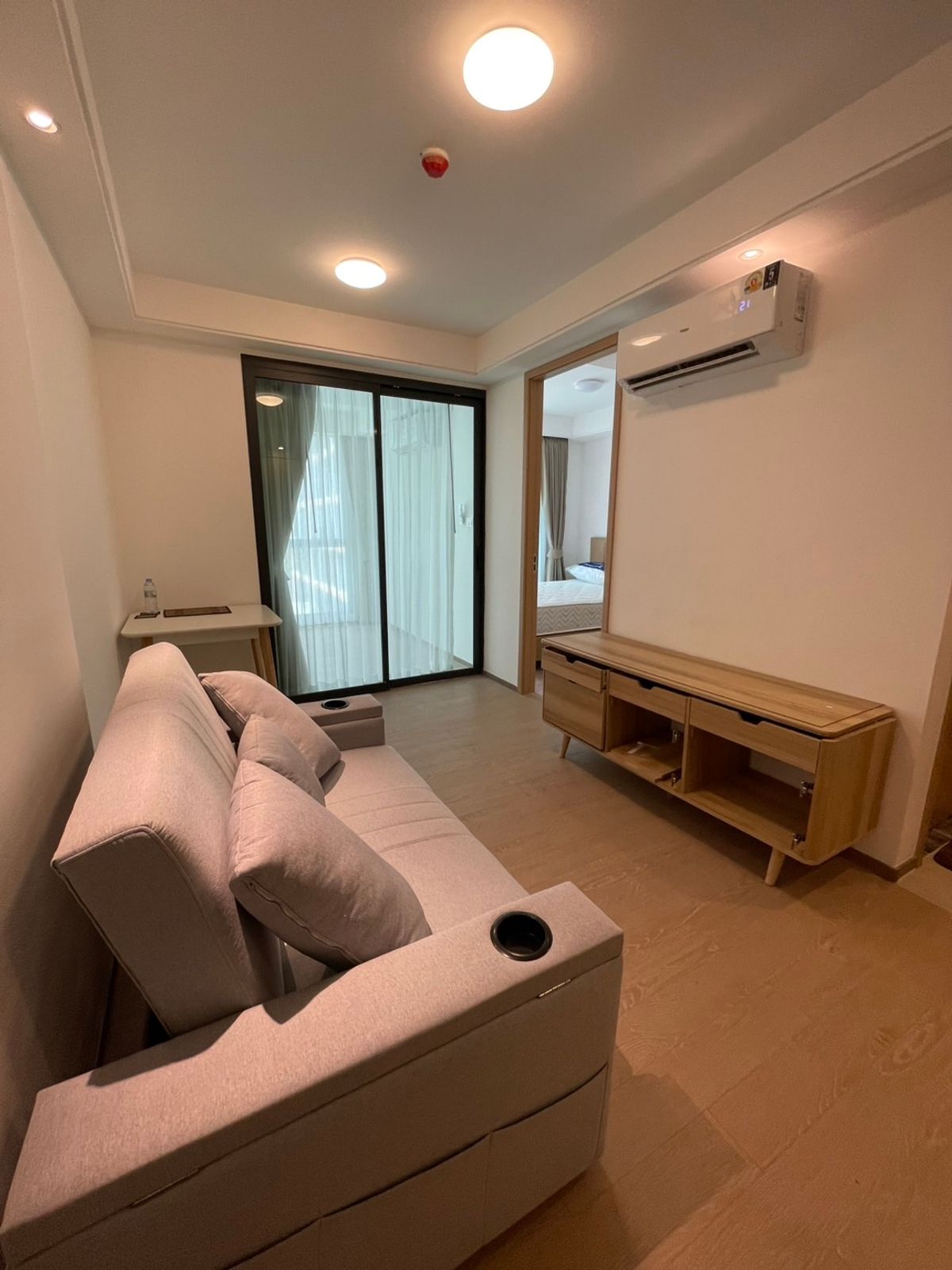 For RentCondoPattanakan, Srinakarin : Rent Regal Srinakarin 40 near MRT Suan Luang Rama 9